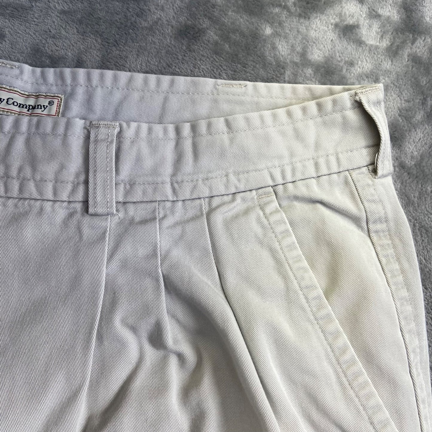 Vintage Bugle Boy Men's Pleated Chino Pants Size 38x30 Beige Khaki 90s Preppy