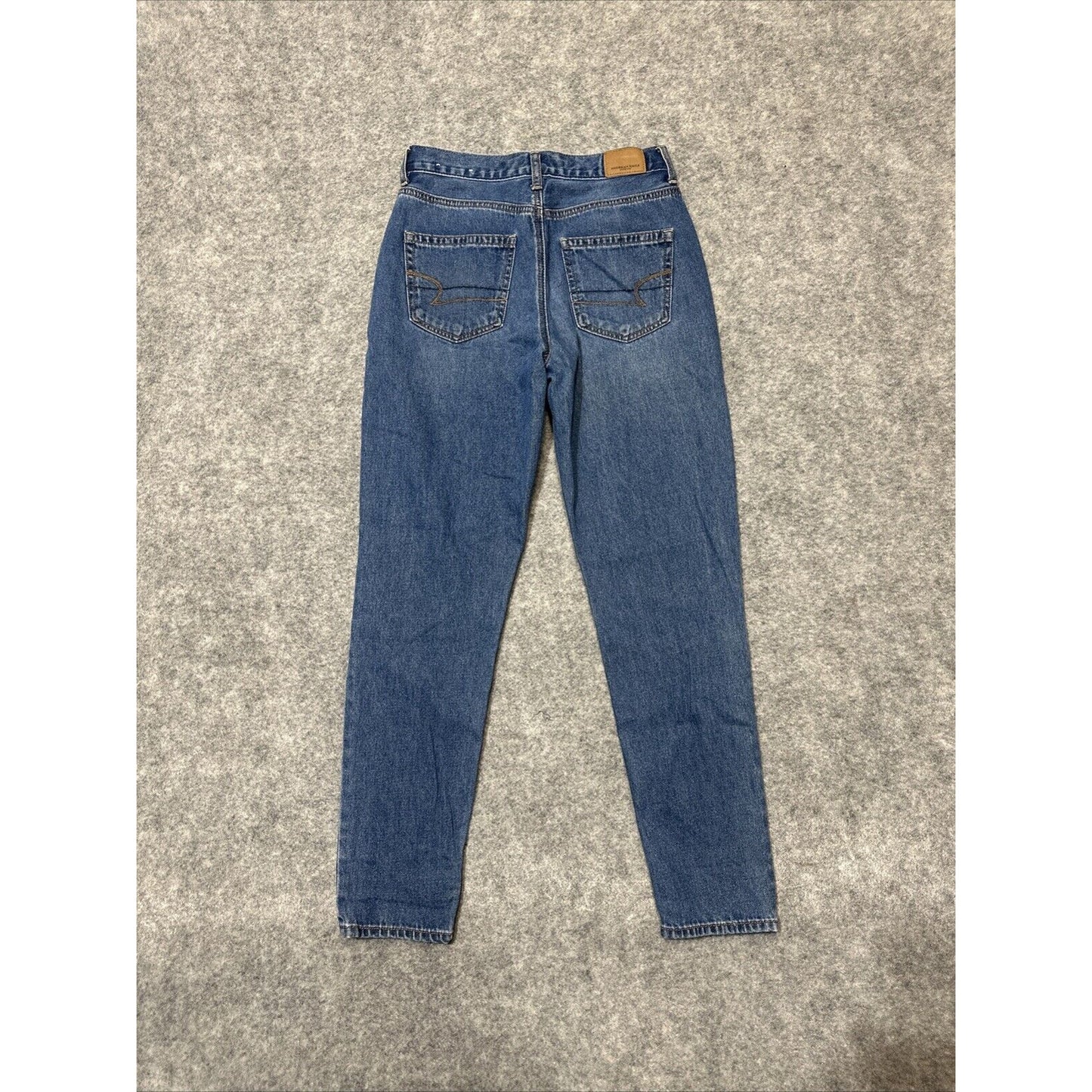 American Eagle Mom Jean Women's Jeans Size 2 Blue Light Wash Denim