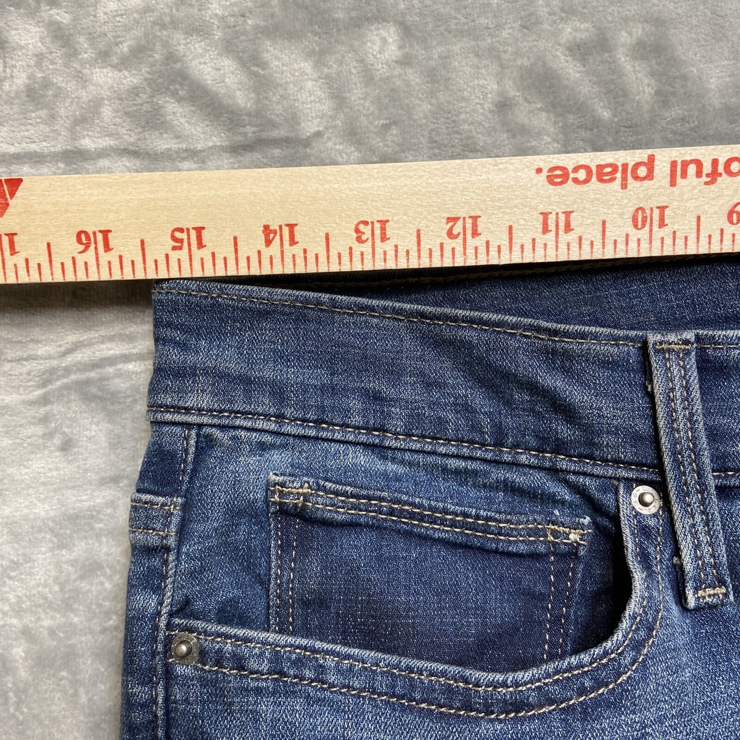 Levi’s Slimming Straight Jeans Men’s Size 30x30 Blue Denim