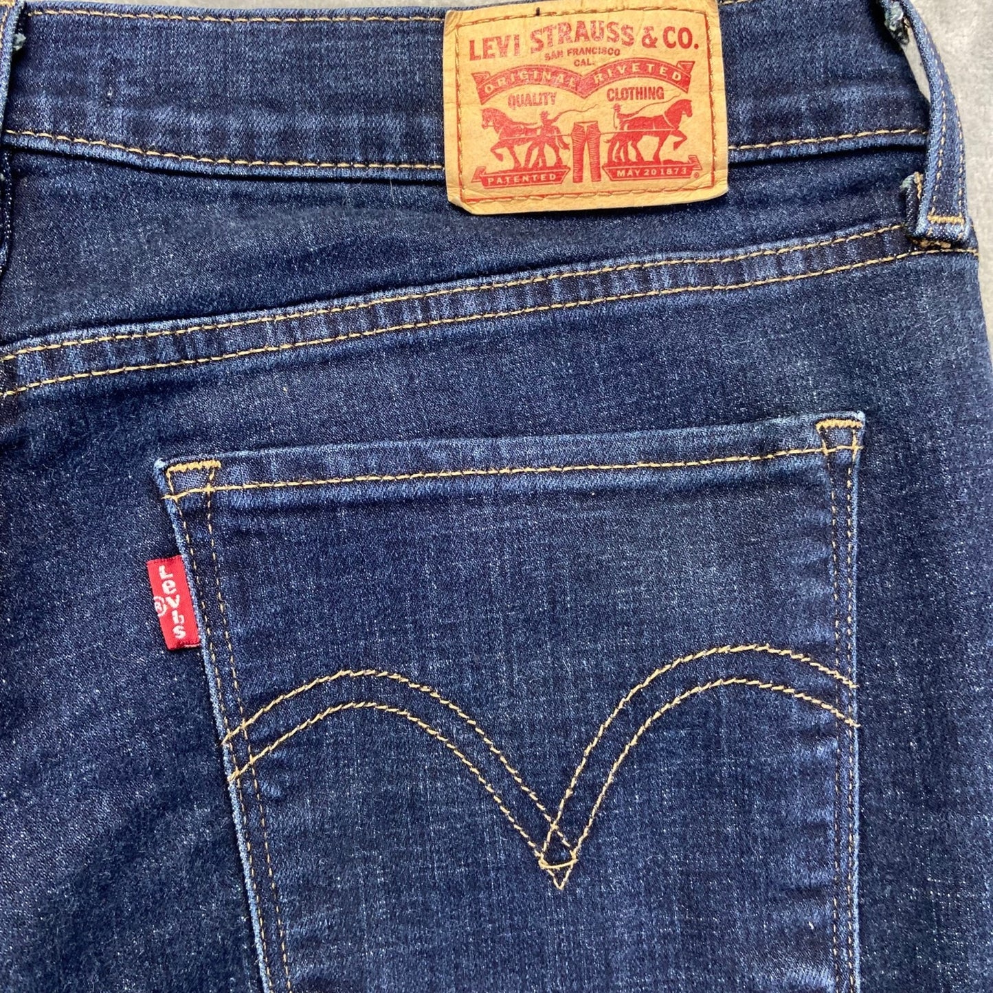 Levi's Classic Bootcut Women's Jeans Size 12 Dark Blue Denim