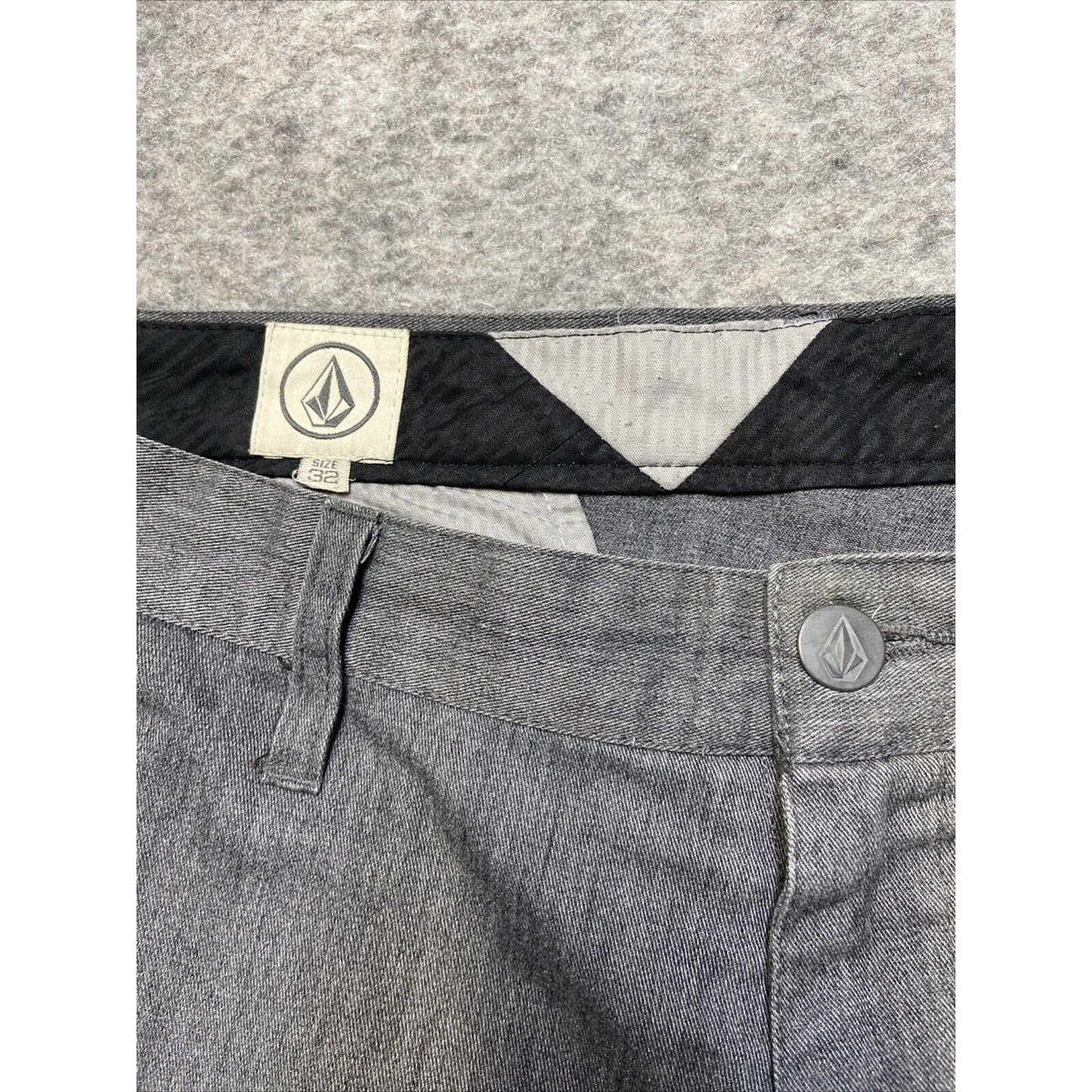 Volcom Frickin Chino Shorts Men's Size 32 Gray Casual Shorts
