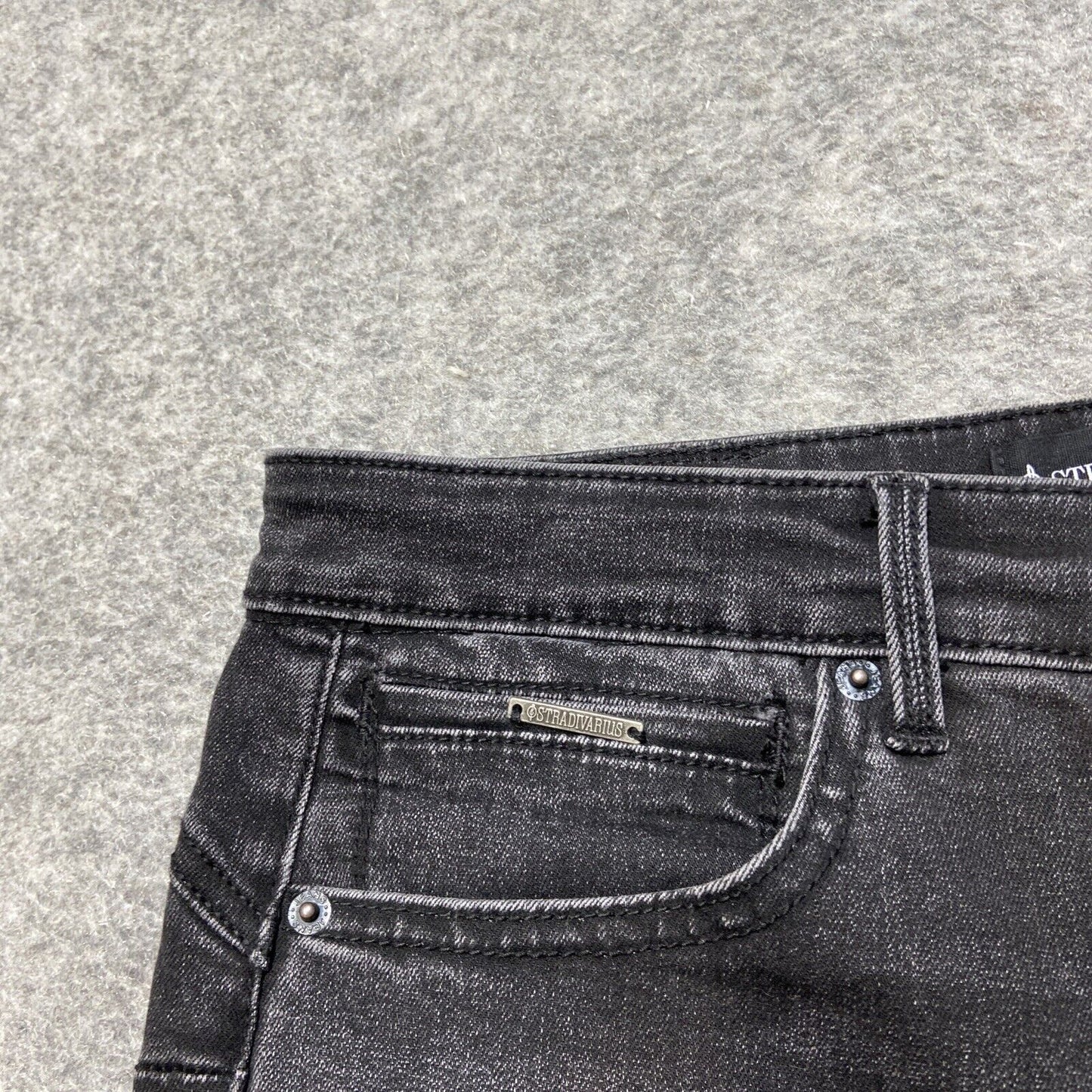 Stradivarius Skinny Jeans Women's Size UK 14 | US 10 Black Denim EUC
