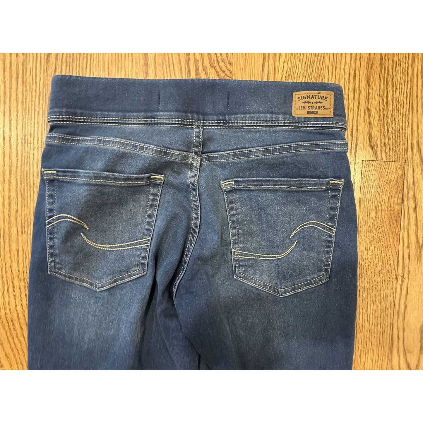 Signature by Levi Strauss Shaping Pull-On Skinny Blue Denim Jeans Size 4M