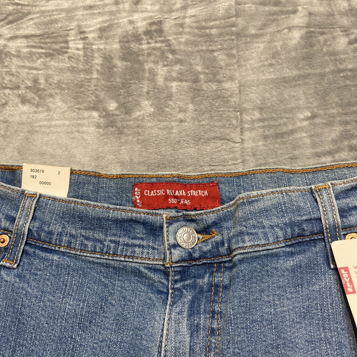New Levi’s Relaxed Fit Tapered Leg Jeans Women’s Size 18M Blue Denim