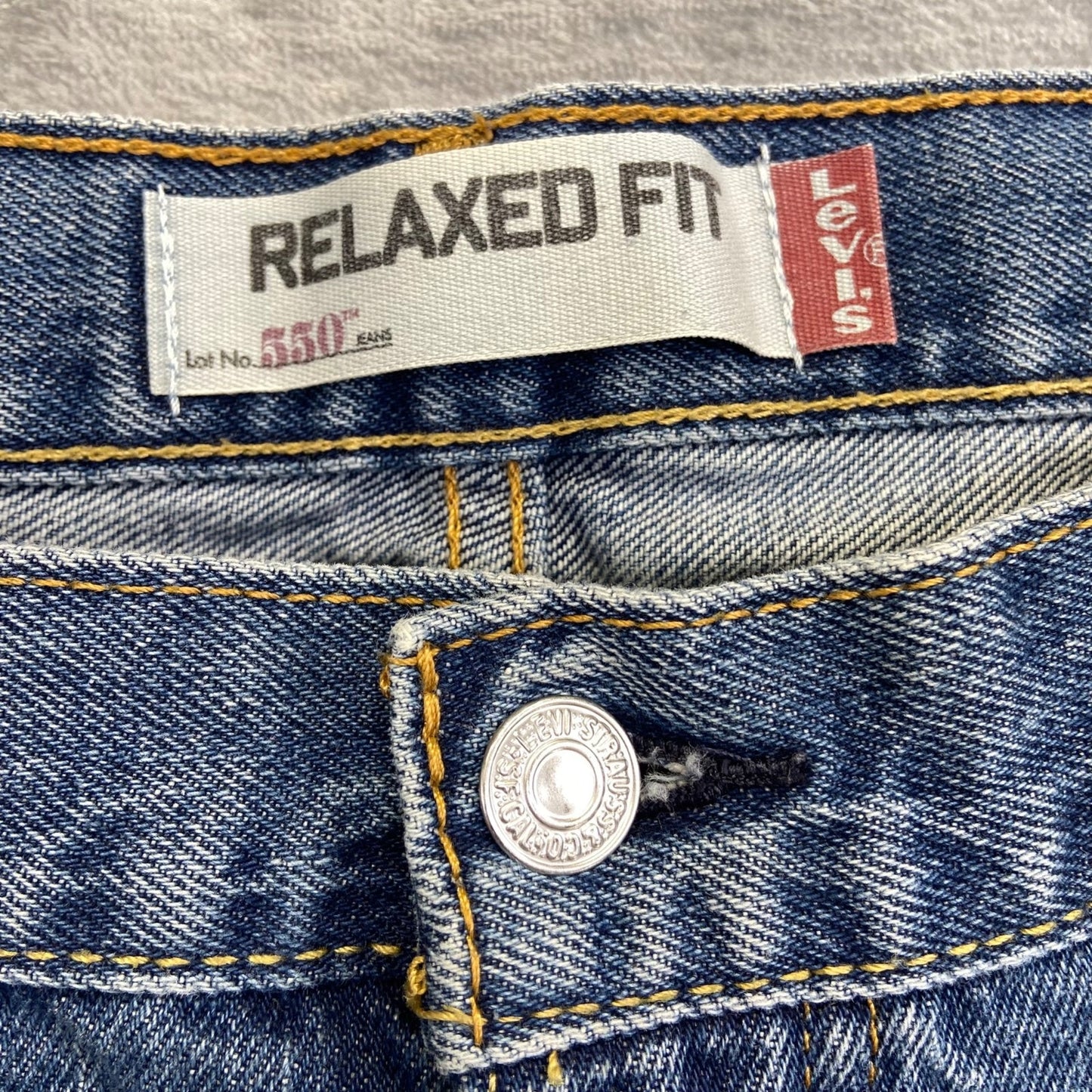Levi's Men's 550 Relaxed Fit Straight Jeans 38x34 Blue