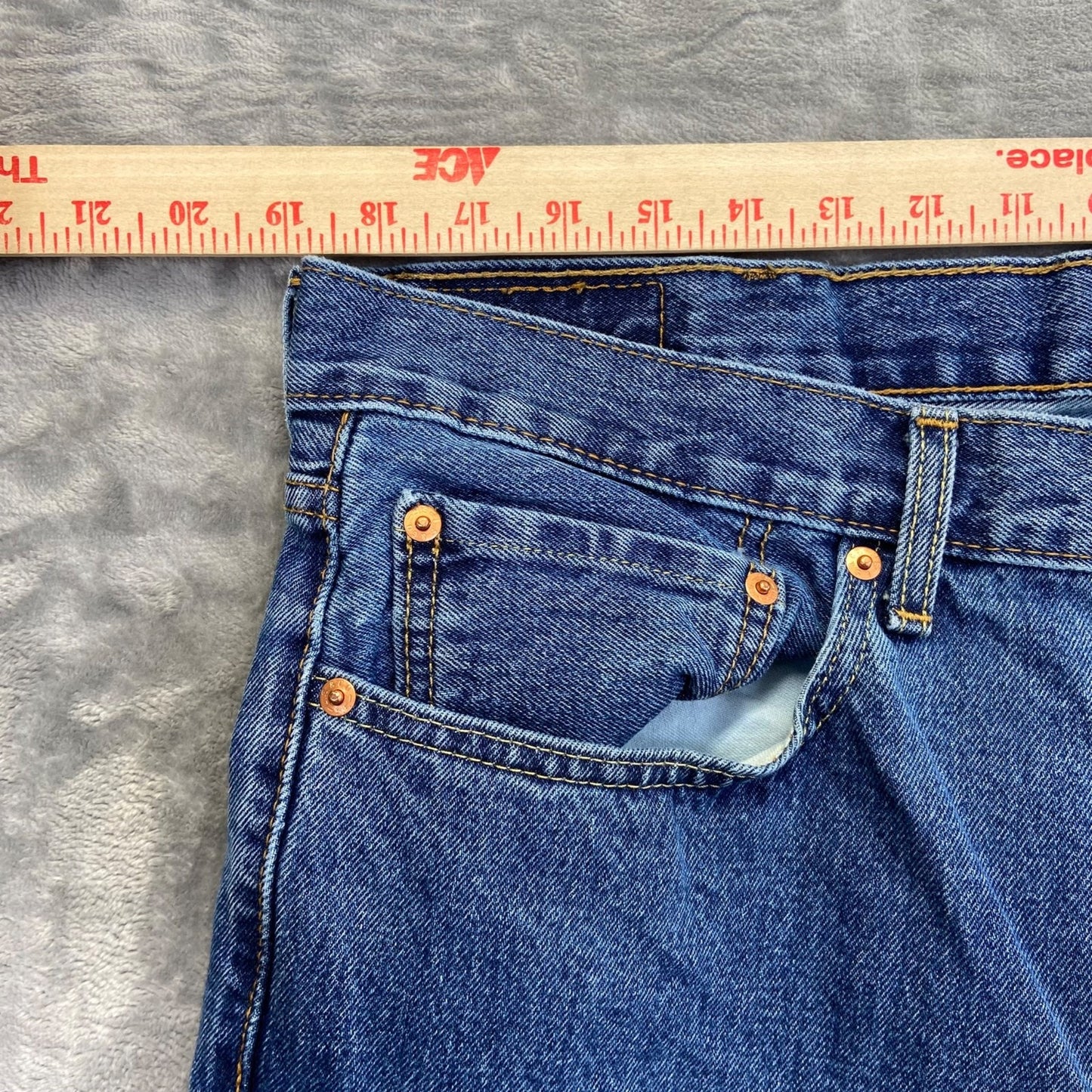 Levi's 550 Relaxed Fit Men's Jeans 38x34 Blue Denim Cotton Casual