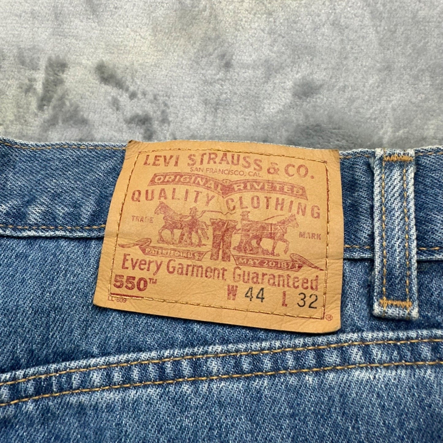 Levi's Men's 550 Relaxed Fit Jeans 44x32 Blue Denim #534424