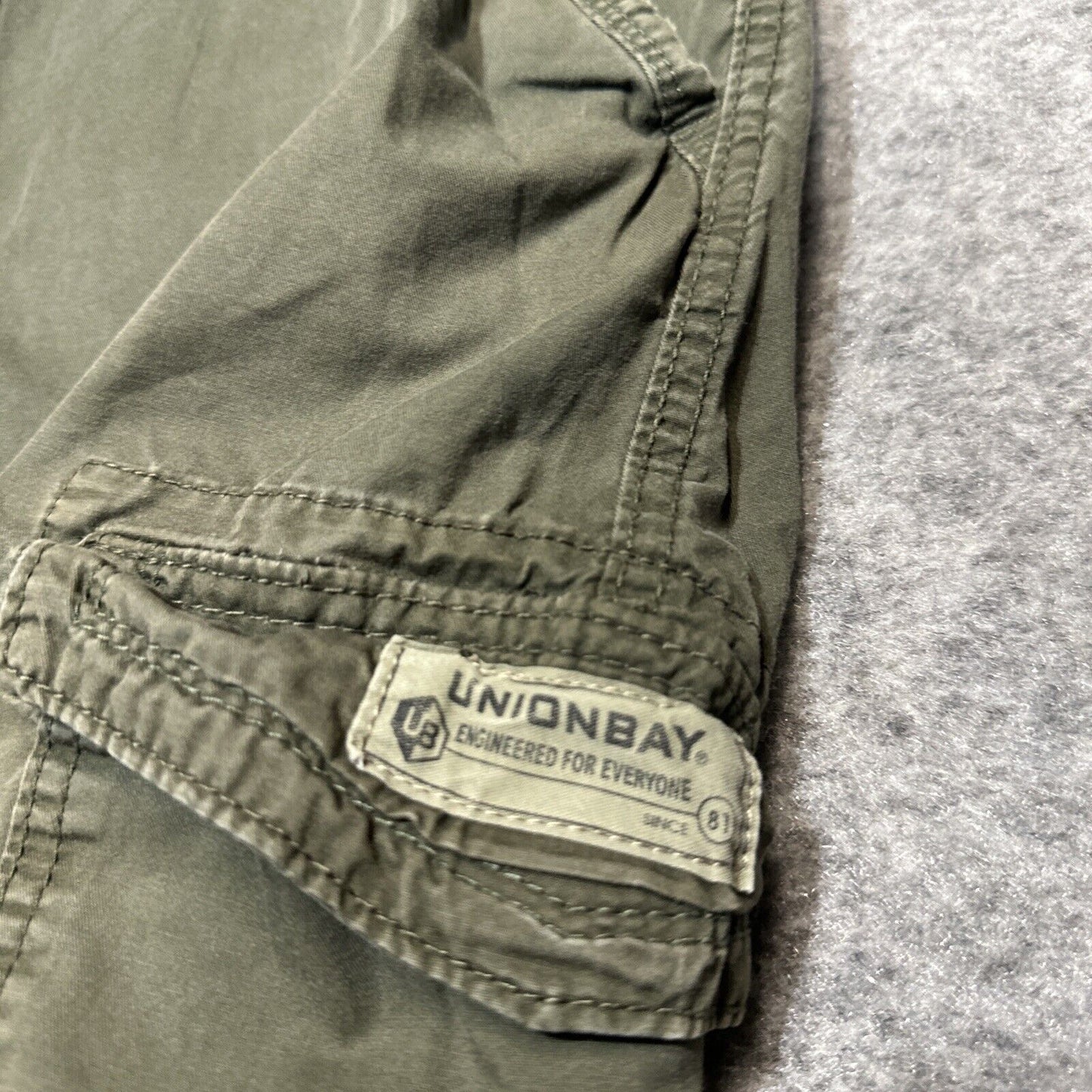 UNIONBAY Men's Cargo Shorts Size 42 Green Shorts