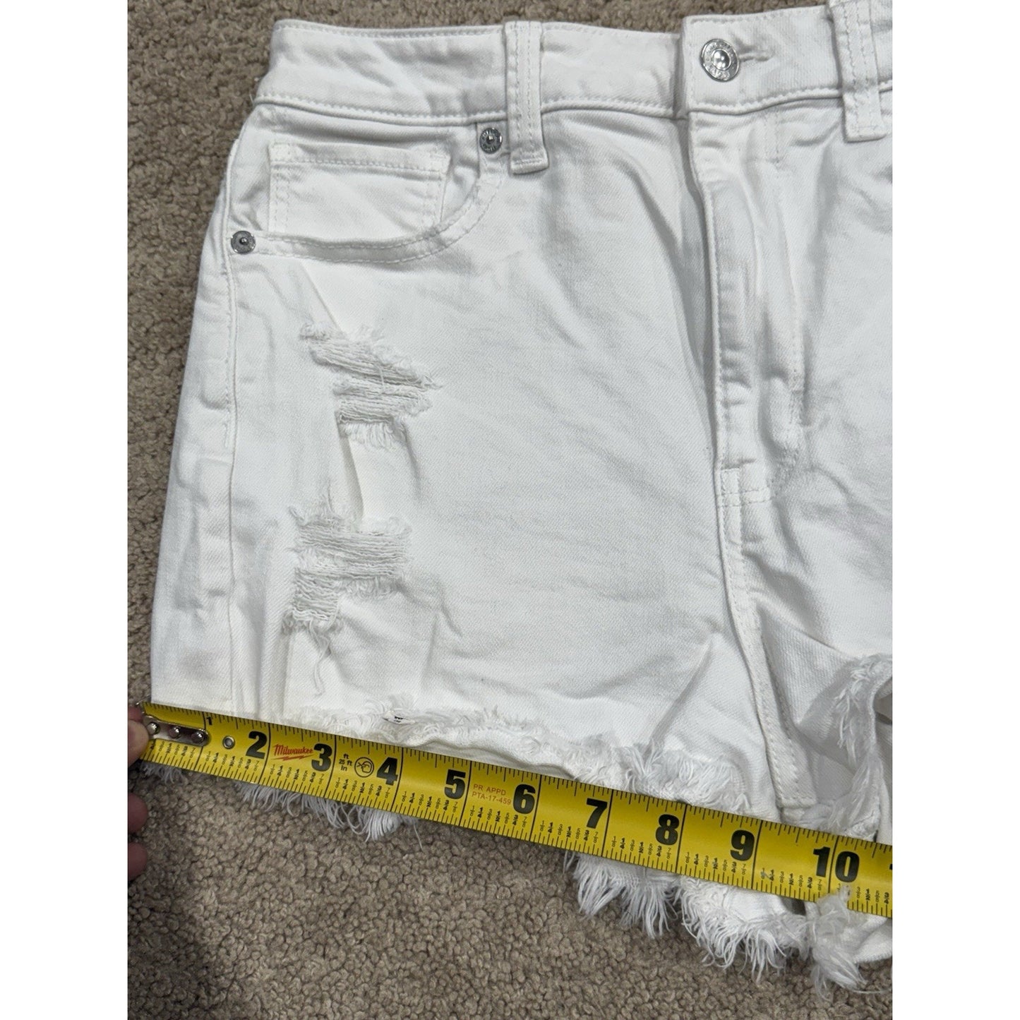 American Eagle Mom Short White Cutoff Size 8