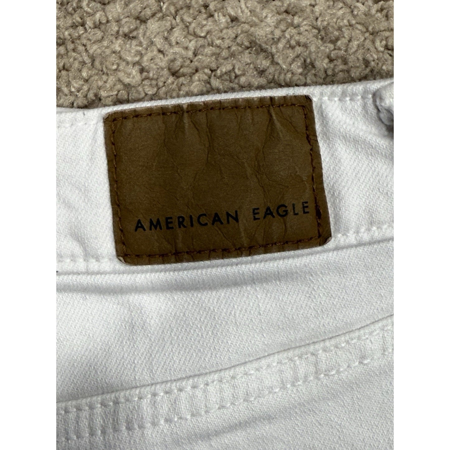 American Eagle Mom Short White Cutoff Size 8