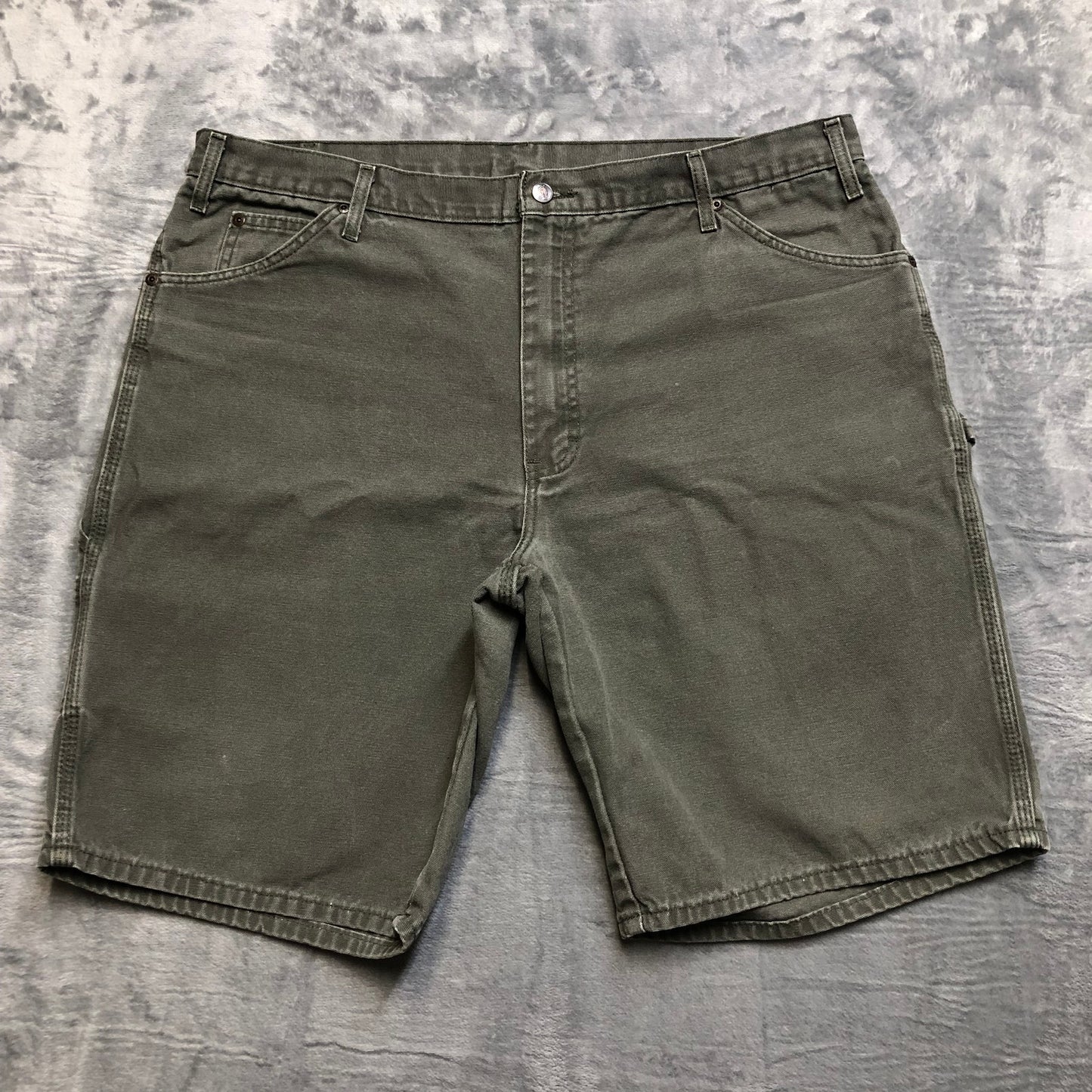 Dickies Canvas Cargo Shorts Men's Size 40 Gray