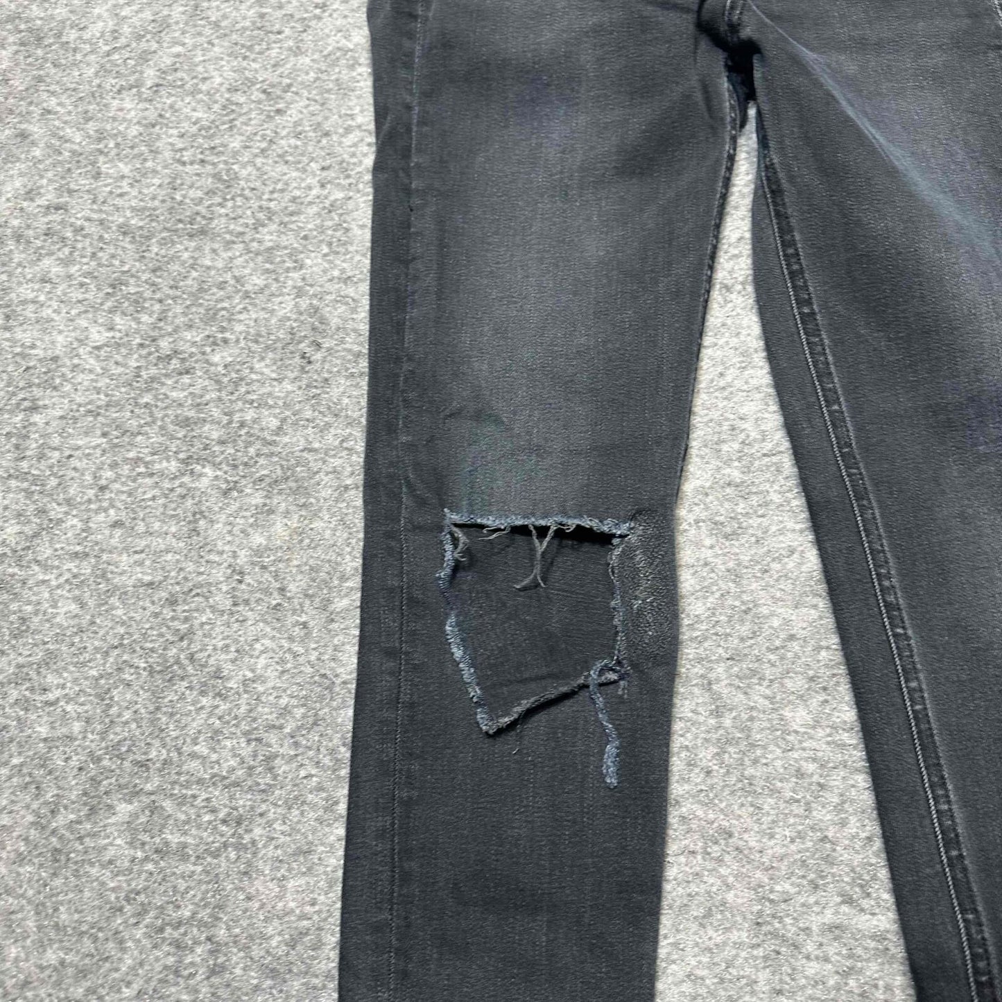 Rag & Bone Women's Distressed Skinny Fit Ankle Jeans Sz 26 Black Dark Wash Denim