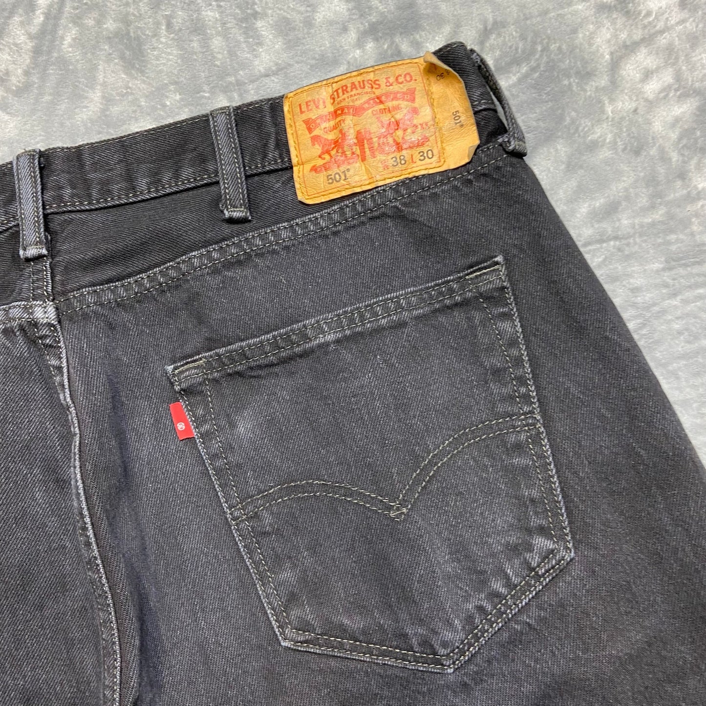 Levi's 501 Straight Jeans Men's Size 38x30 Black Button-Fly Denim