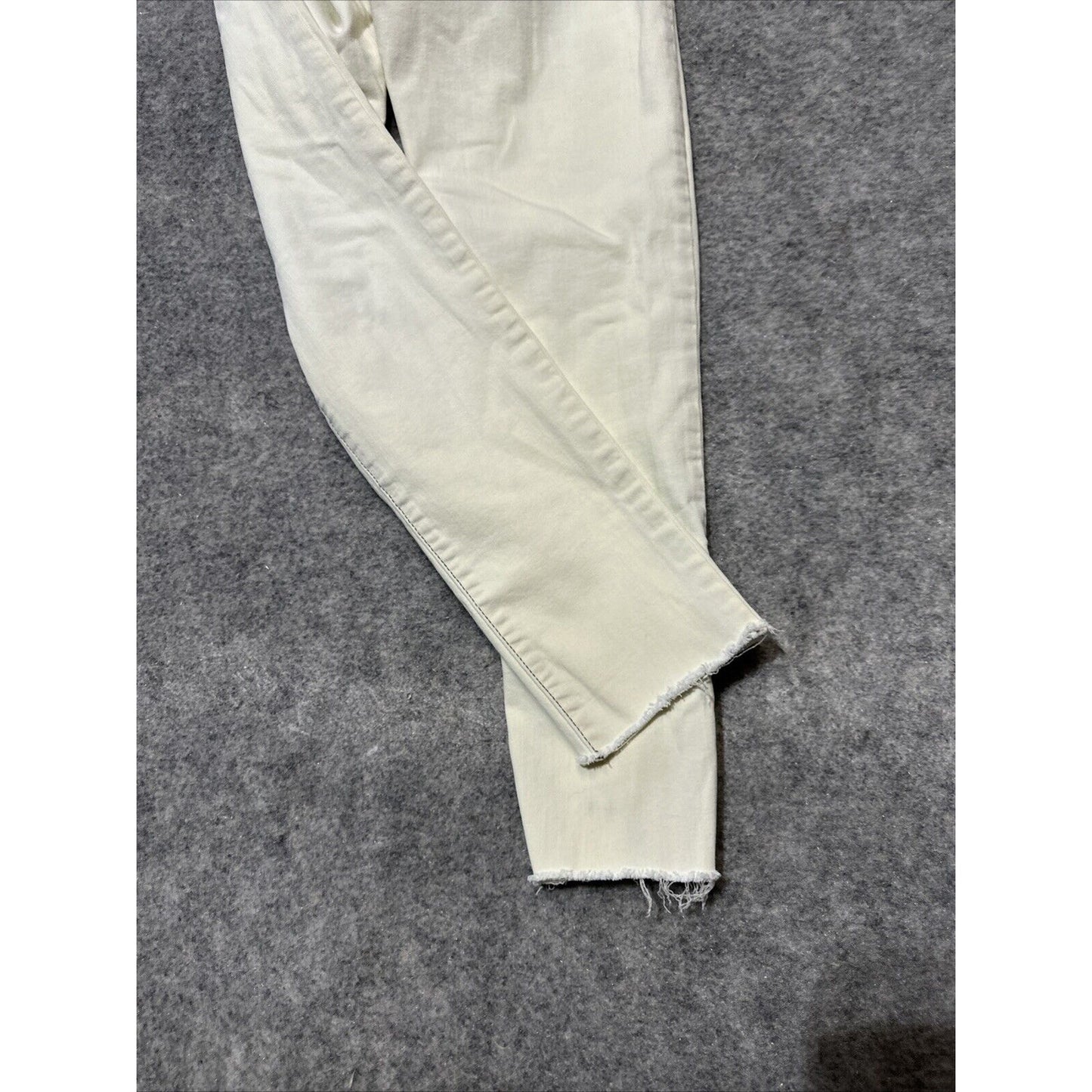 Abercrombie & Fitch Signature Collection Women's Skinny Jeans Size 27x30 Beige