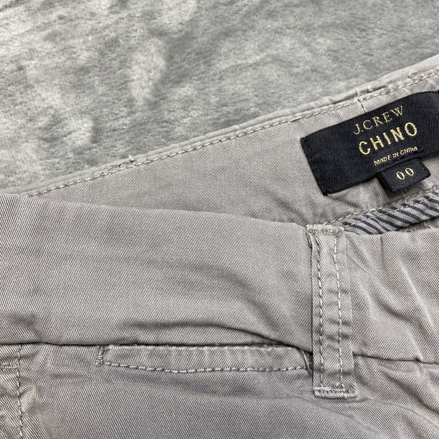 J. Crew Low Rise Chino Shorts Women's Size 00 Gray Classic Khaki