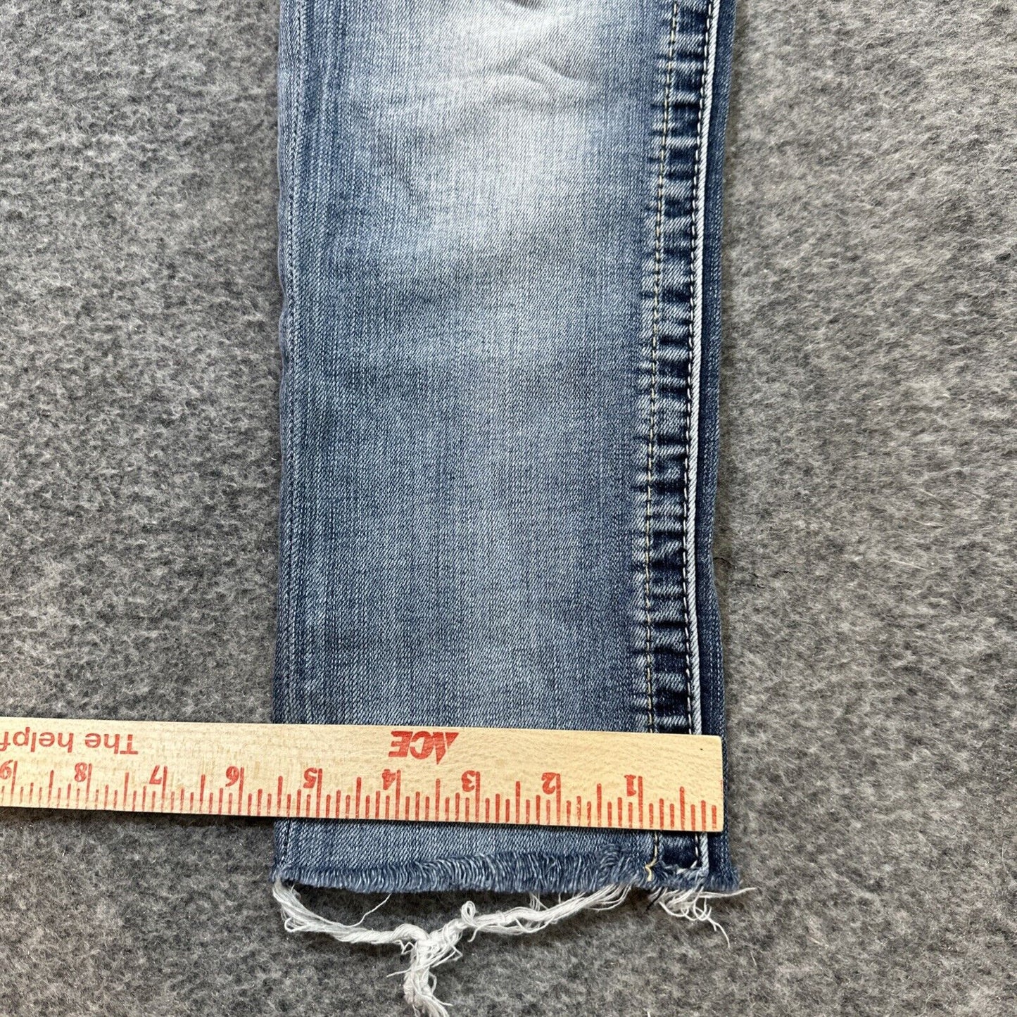 Miss Me Signature Skinny Cropped Jeans Women's Size Light Blue Faded Jeans