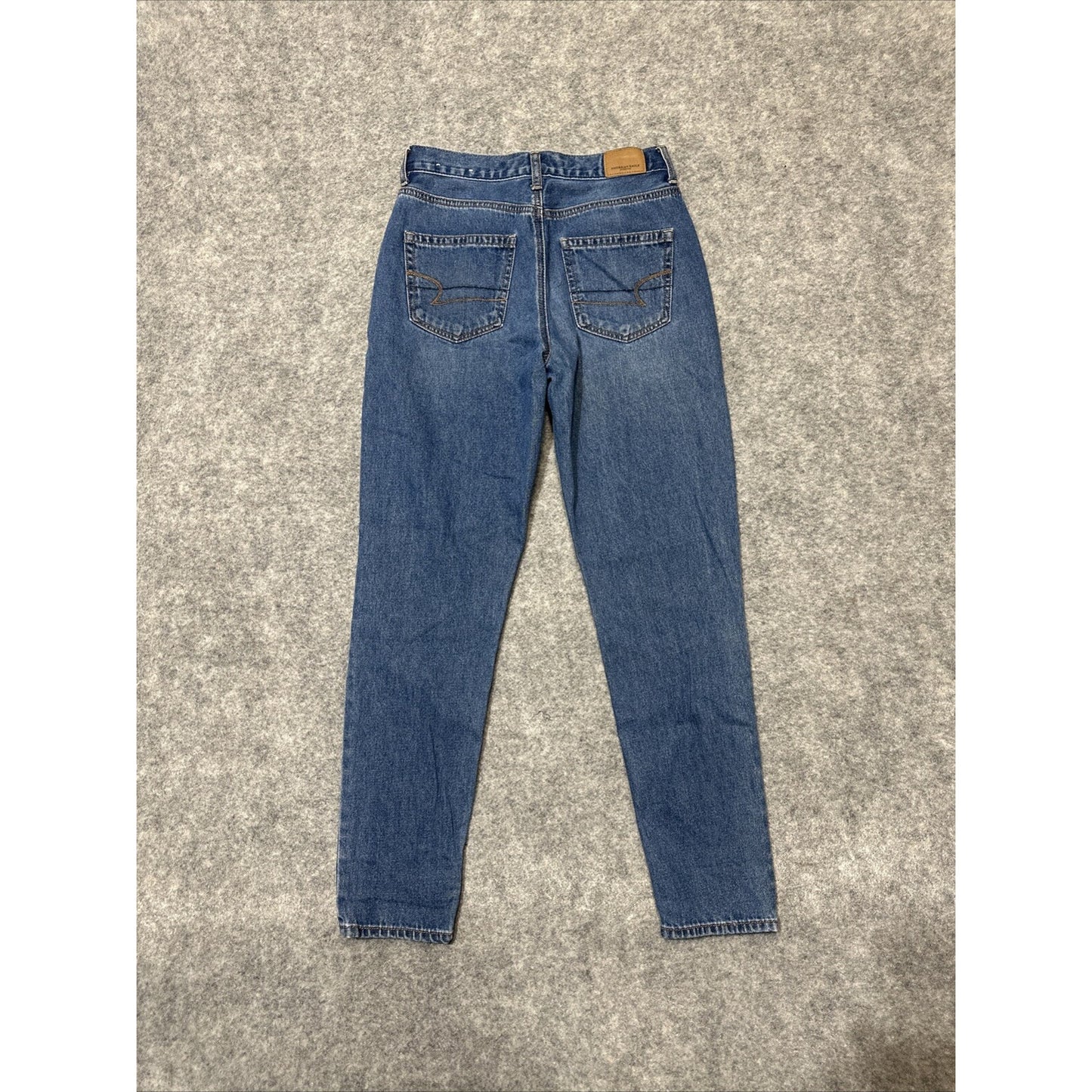 American Eagle Mom Jean Women's Jeans Size 2 Blue Medium Wash Denim