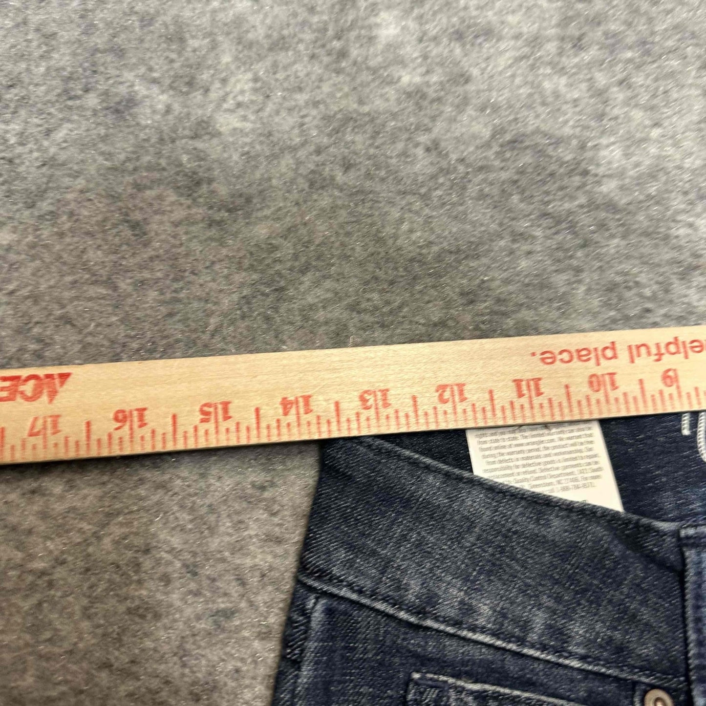 New Wrangler Women's Straight Leg Jeans Size 5/6 x 32 Blue Faded Denim