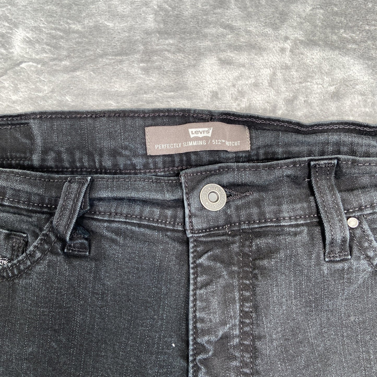 Levi's Perfectly Slimming 512 Bootcut Jeans Women's Size 10 S/C Black