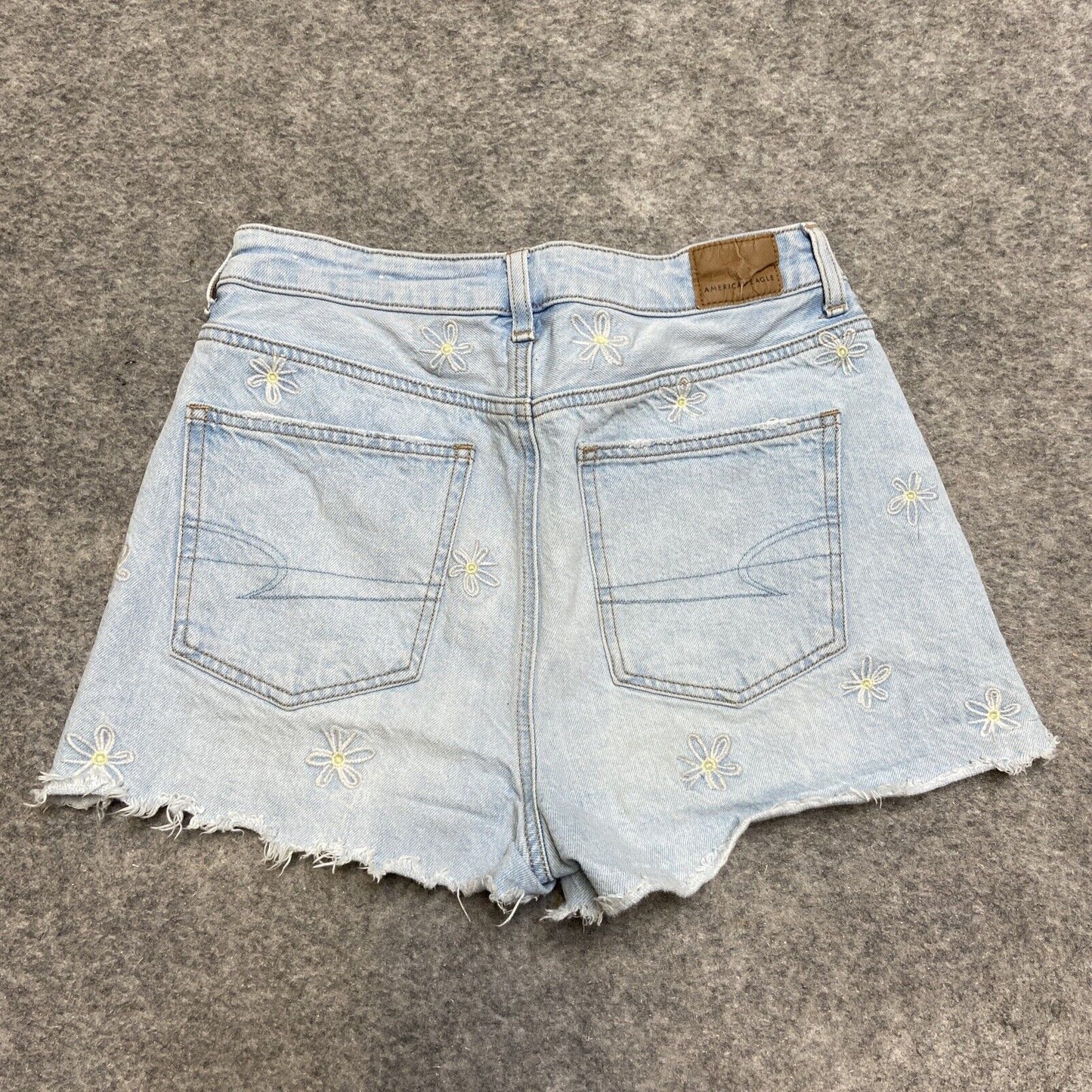 American Eagle Cut Off Mom Jean Shorts Women's Size 4 Light Blue Floral