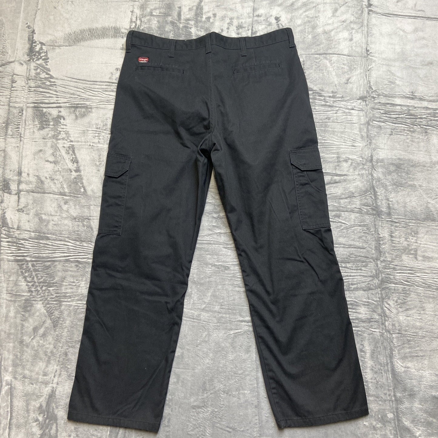 Wrangler Workwear Relaxed Fit Work Pants Men’s Size 36x30 Black