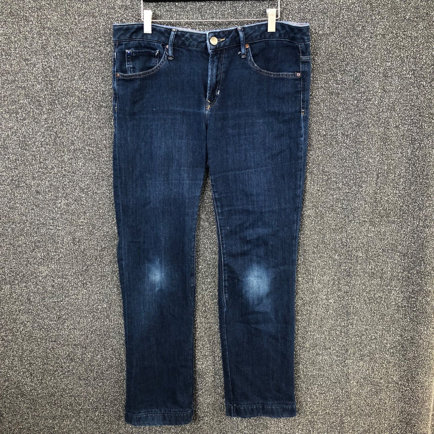 Gap 1969 Women's Long & Lean Straight Jeans Size 31/12R Dark Wash