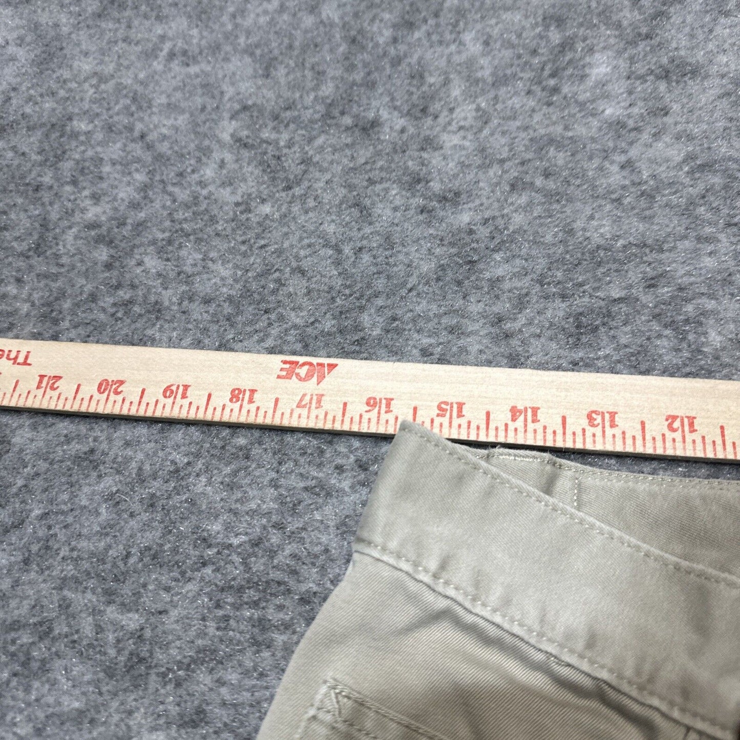 Indigo Palms Relaxed Fit Men's Straight Jeans Size 33x32 Beige Light Wash Denim