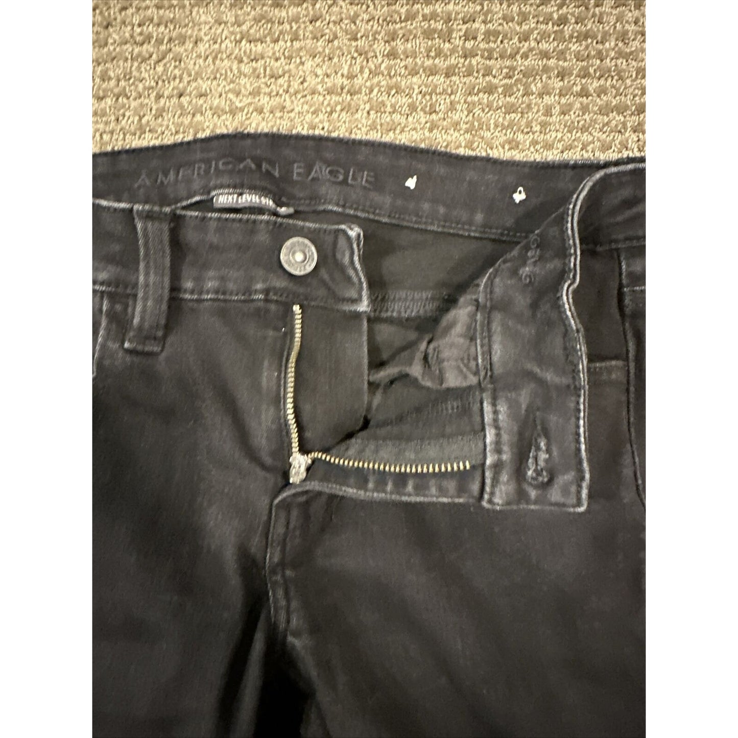 American Eagle Jeans Women's Size 4R Mid Rise Next Level Stretch Black Jeans