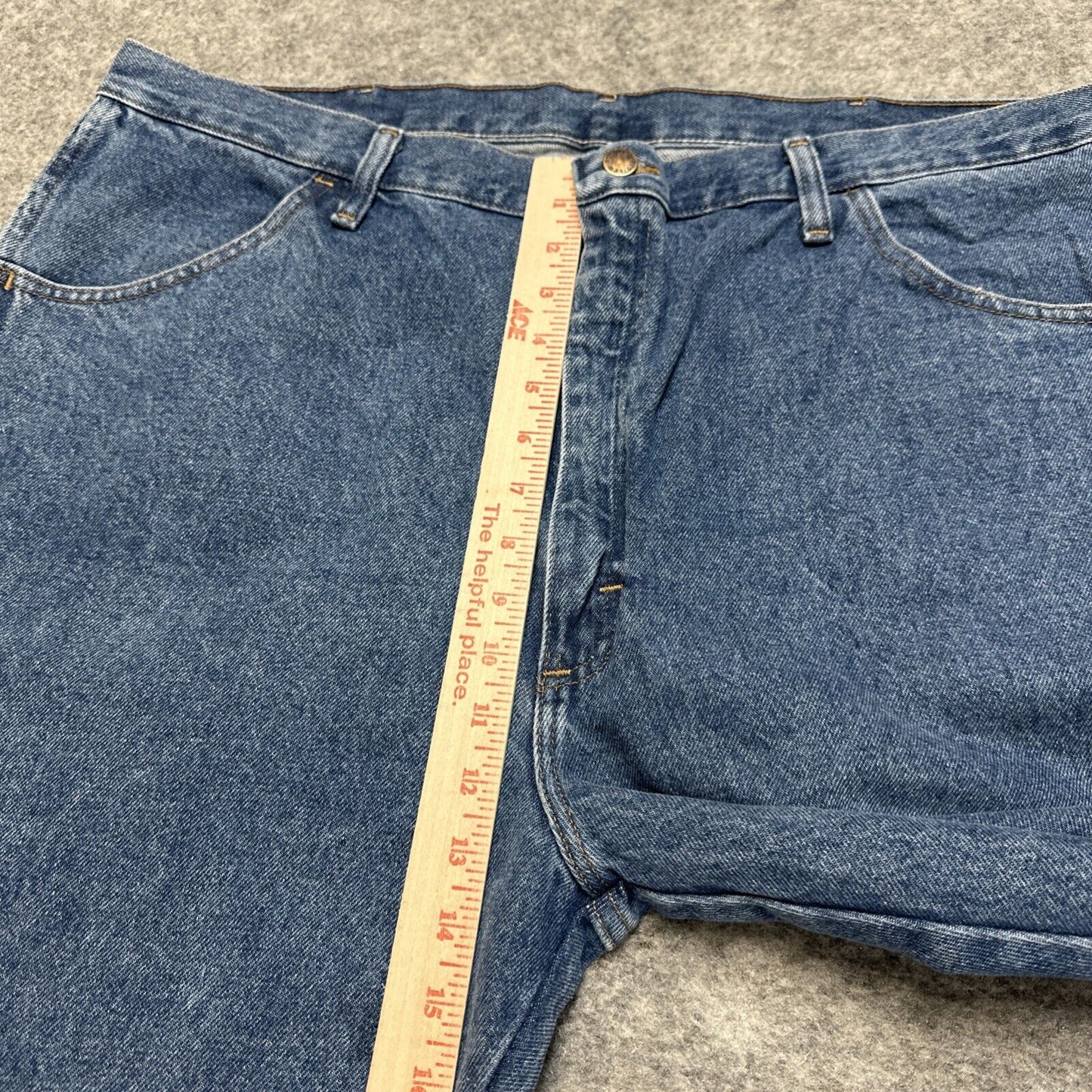 Rustler Regular Fit Jeans Men's Size 42x30 Blue Medium Wash Denim Work Jeans