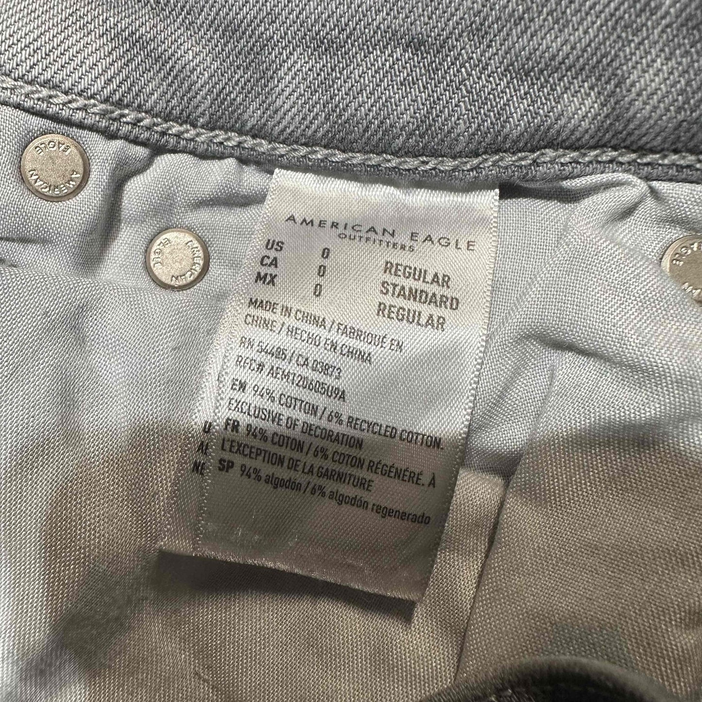 American Eagle 90s Women's Distressed Straight Jeans Size 0R Grey Denim