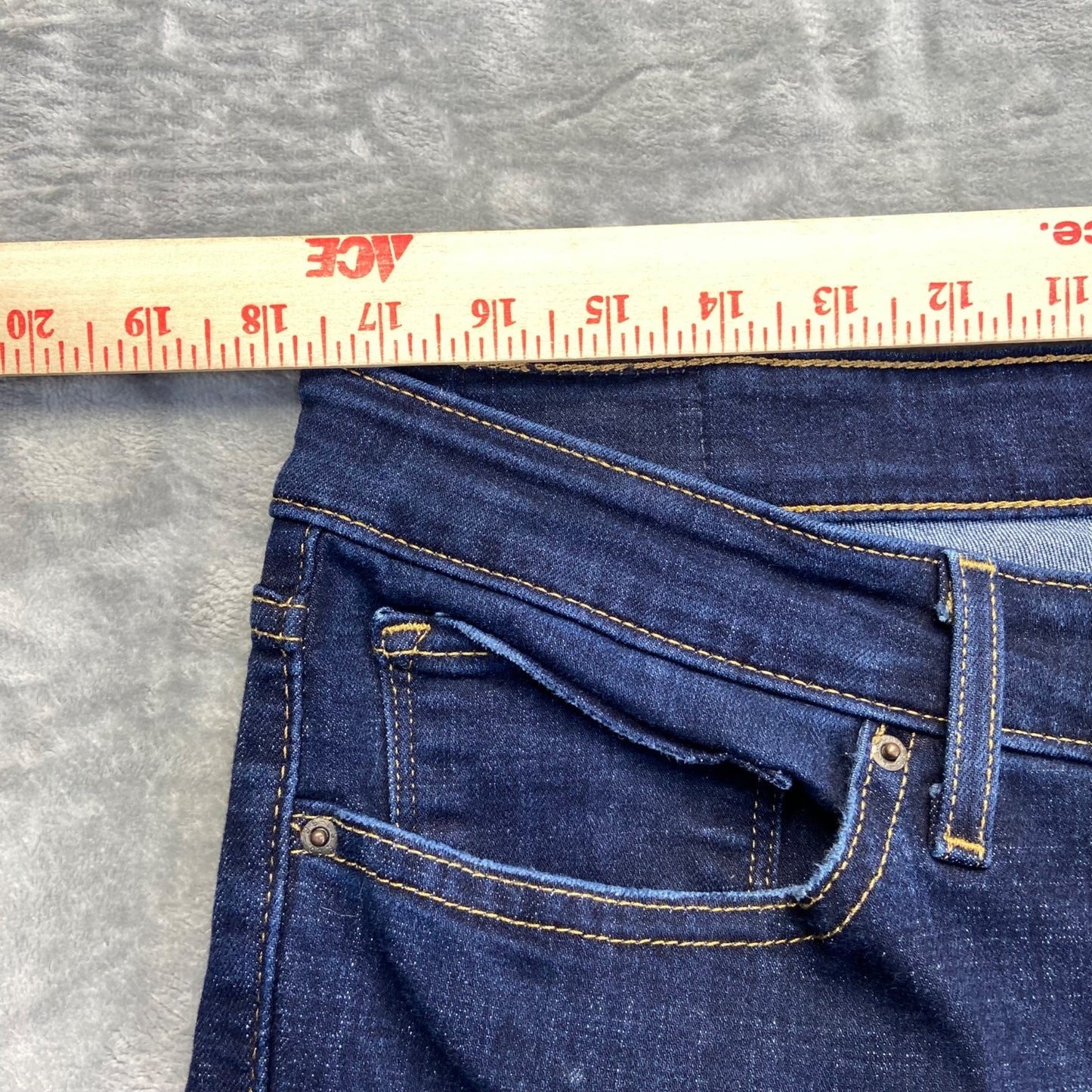 Levi's 711 Skinny Women's Jeans Size 33 Dark Wash Denim