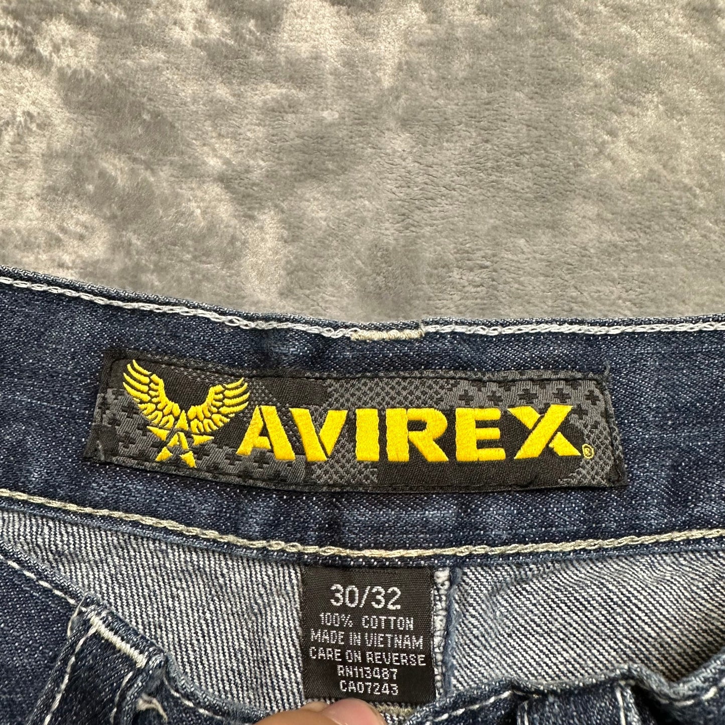 Vintage New Averix Patched Bootcut Baggy Jeans Men’s Size 30x32 Dark Blue