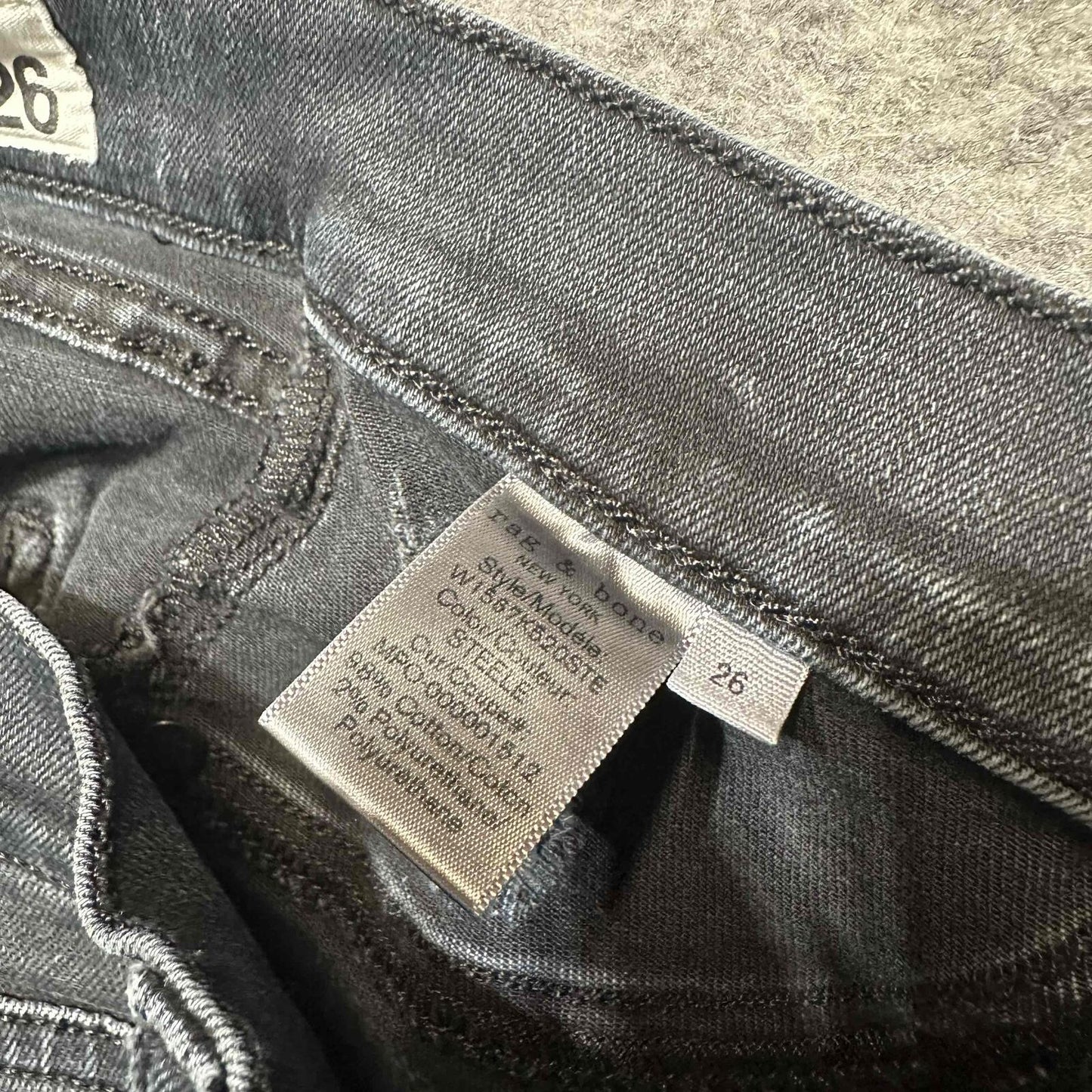 Rag & Bone Women's Distressed Skinny Fit Ankle Jeans Sz 26 Black Dark Wash Denim