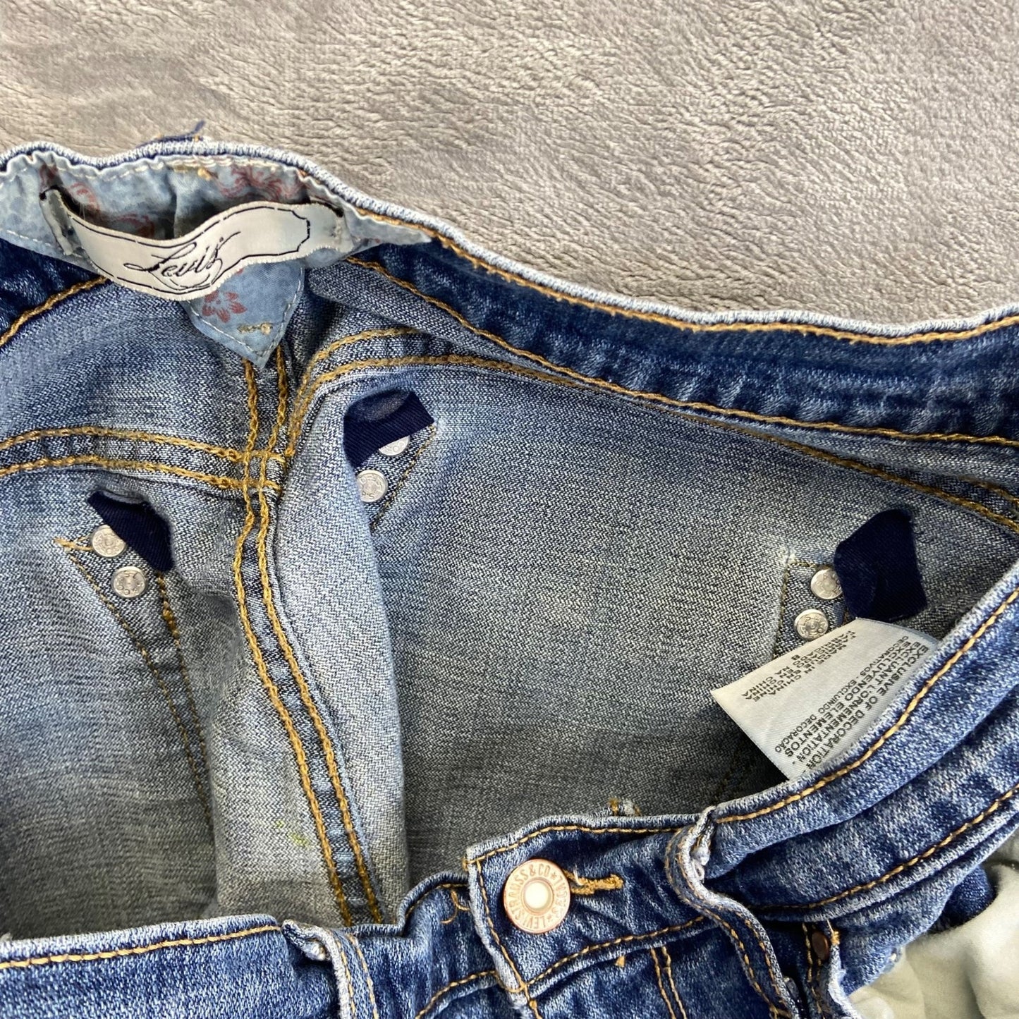 Levi's Women's Straight Jeans Size 8 Blue Denim