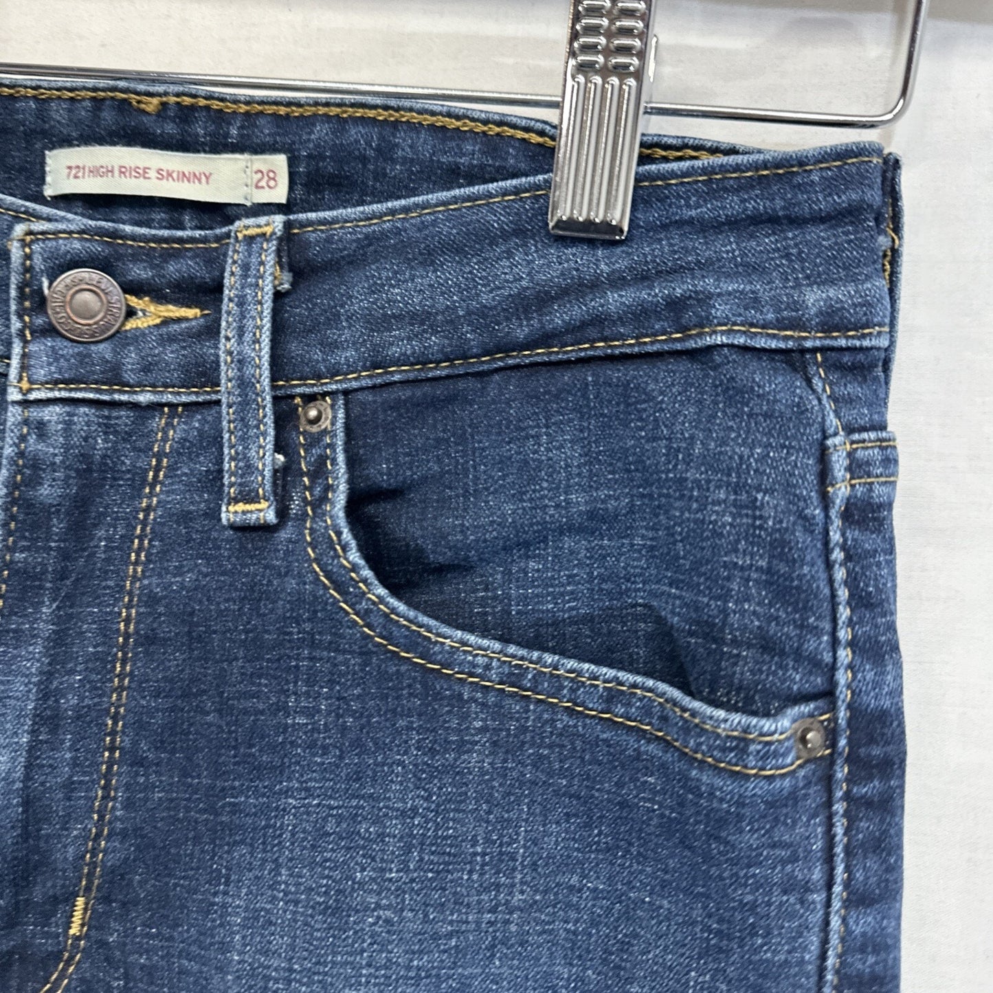 Levi's 721 Jeans Womens Size 28 High Rise Skinny Blue Dark Wash Distressed Crop