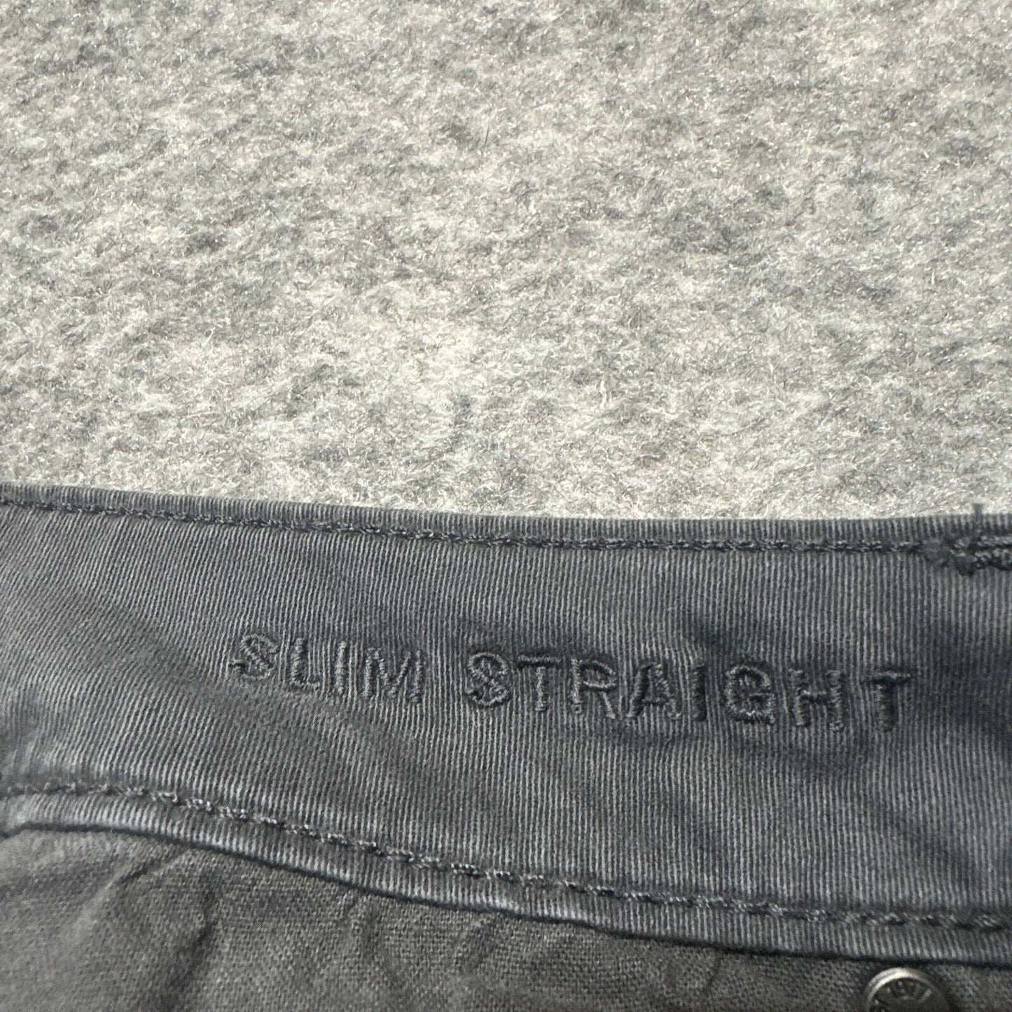 American Eagle Extreme Flex Men's Slim Straight Jeans Size 26x28 Dark Gray Denim