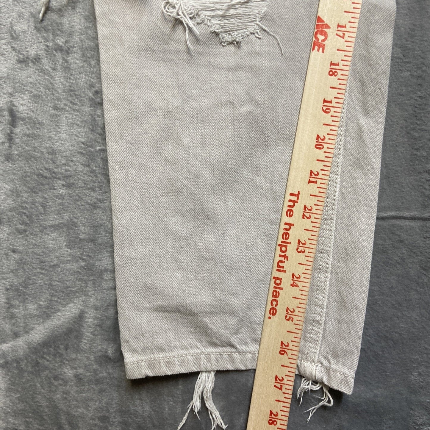 American Eagle Outfitters Mom Jean Distressed Skinny Jeans Women's Size 12 Gray