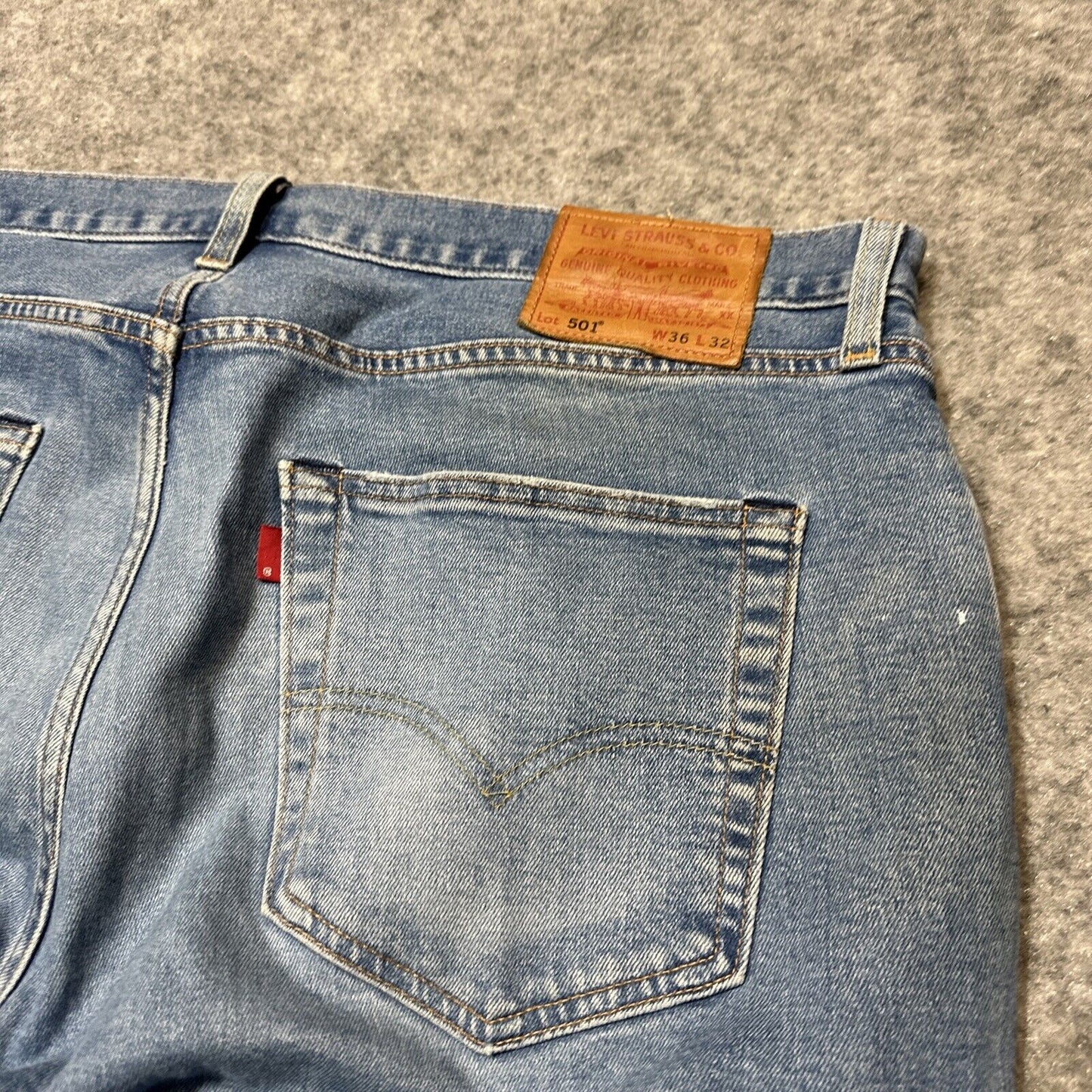 Levi's 501XX Original Fit Men's Straight Work Jeans Size 36x32 Blue Light Denim
