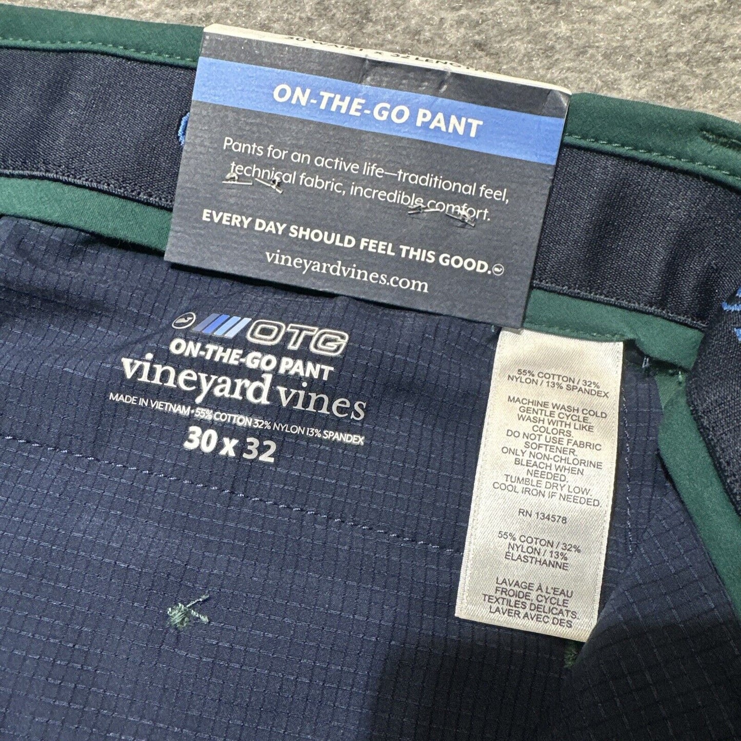 New Vineyard Vines OTG On The Go Pant Men's Size 30x32 Dark Green Chinos