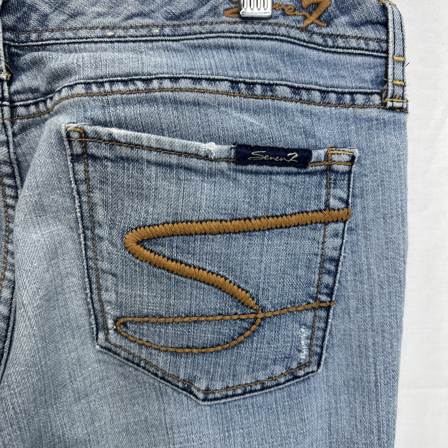 Seven7 Cropped Jeans Women’s Size 31 Blue Light Wash Stretch Denim