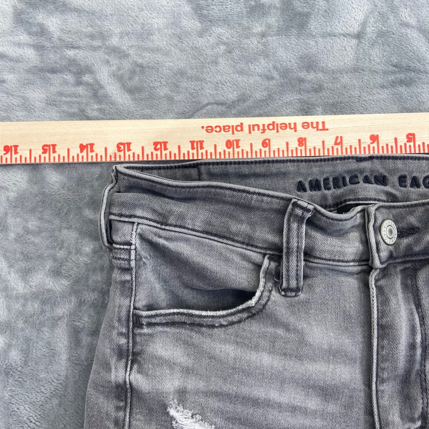 American Eagle Women's Skinny Jeans Size 4 Gray Distressed