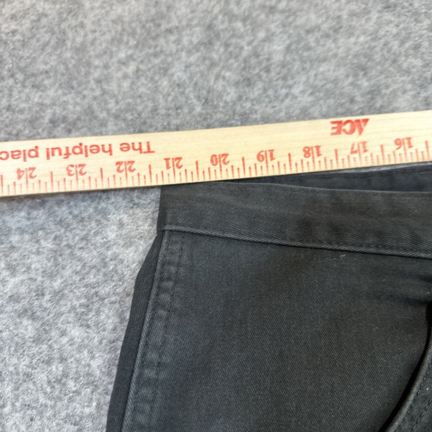 Wrangler Workwear Cargo Pants Men's Size 42x30 Black Pants Work Pants