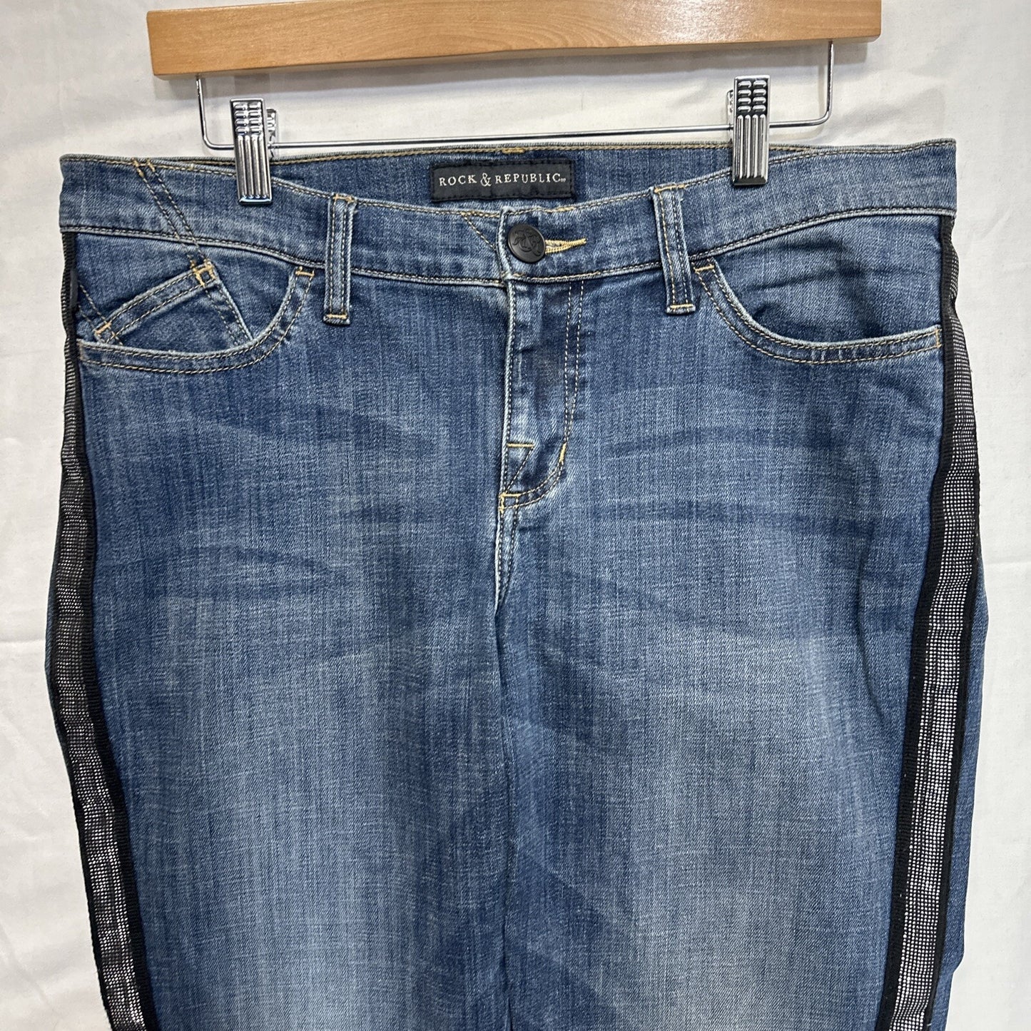 Rock & Republic Berlin Jeans Women's Size 12M Blue Medium Wash Embroidered Denim
