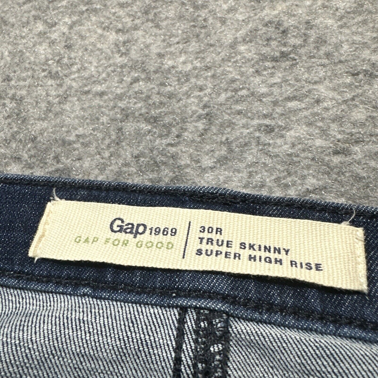 Gap 1969 True Skinny Jeans 30R Super High Rise Dark Wash Blue Distressed