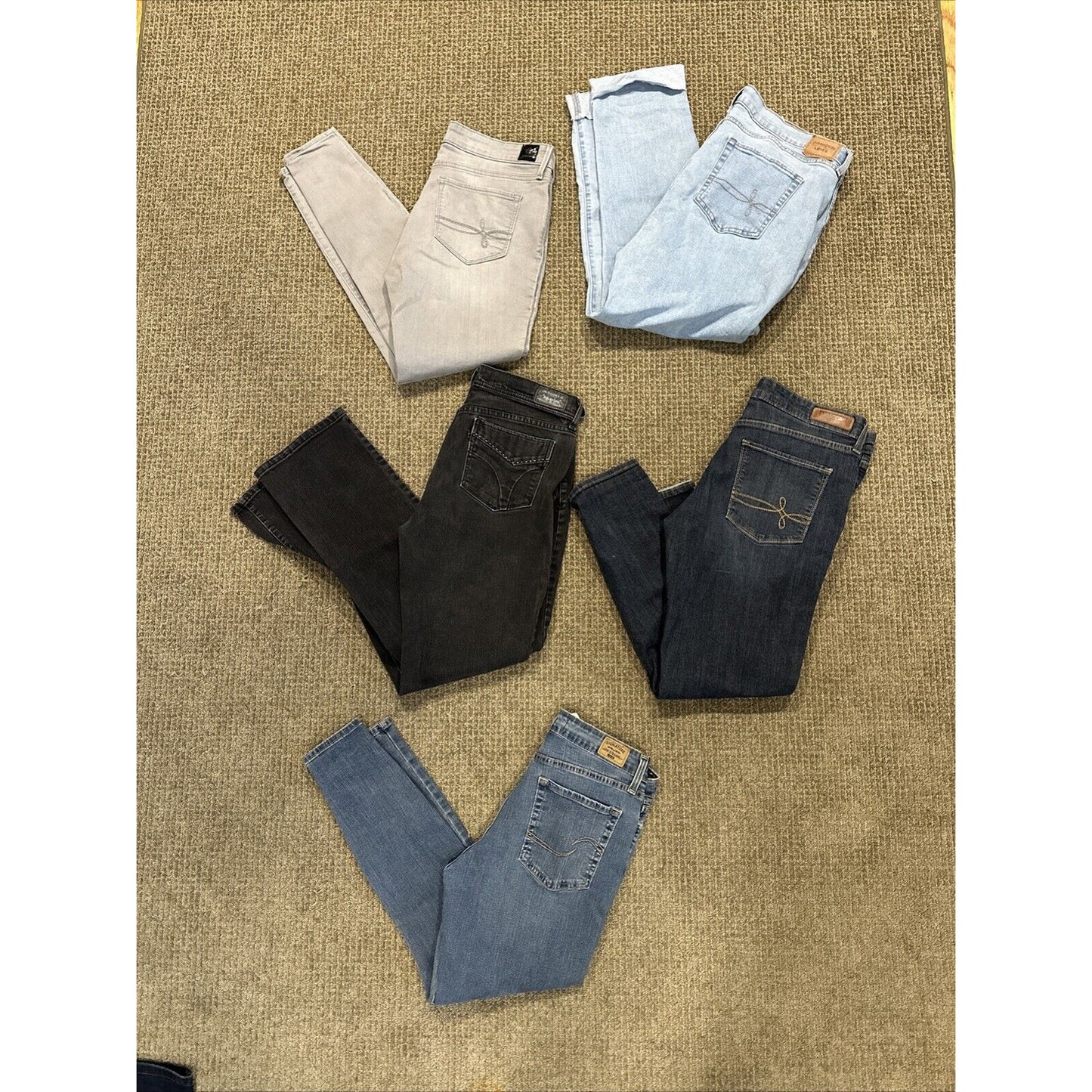 Lot of 25 Levi's Women's Mixed Sizes Styles Grade A / B Work Jeans Blue Black Beige Denim