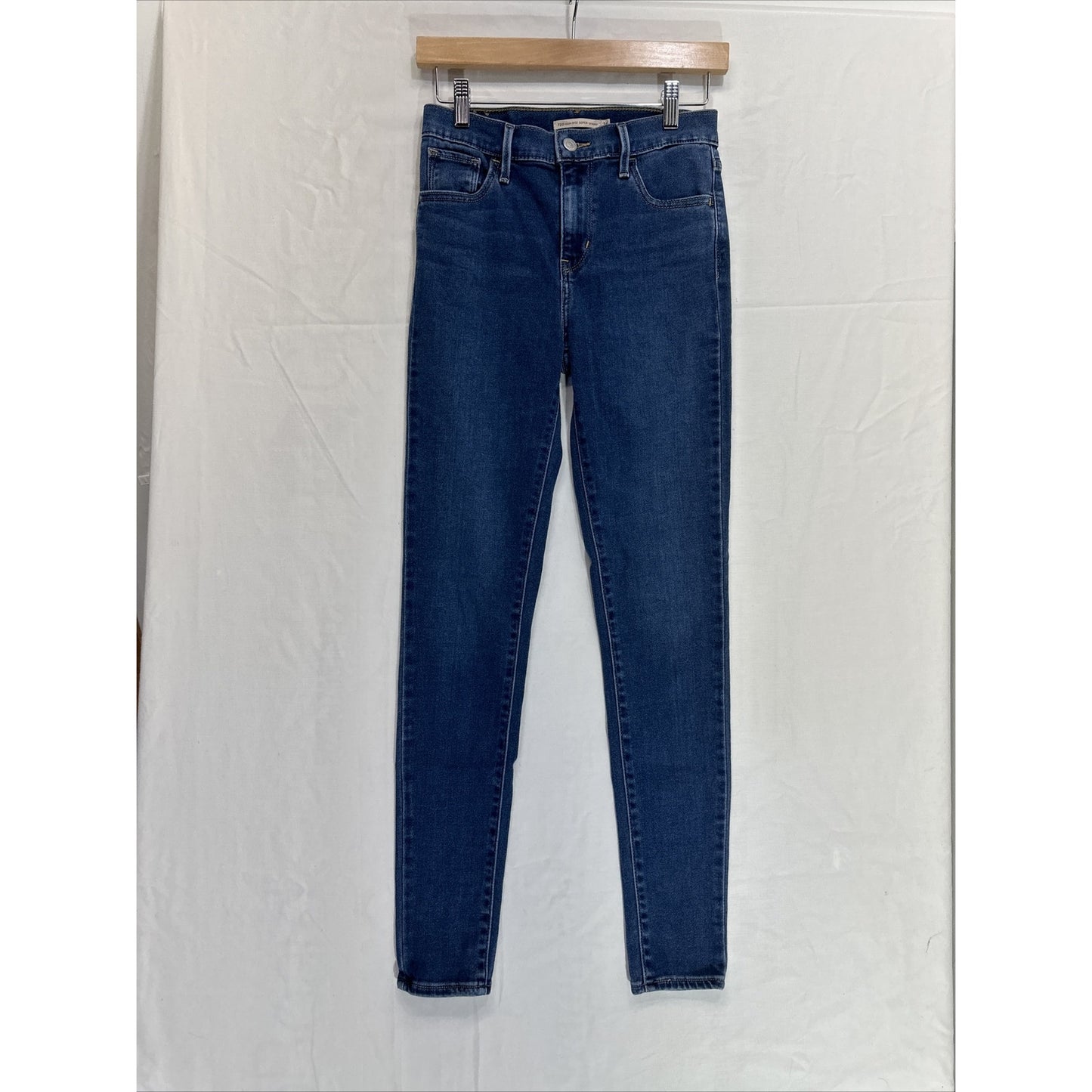 Levi’s 720 High Rise Super Skinny Jeans Women’s 26 26x30 Blue Medium Wash Denim