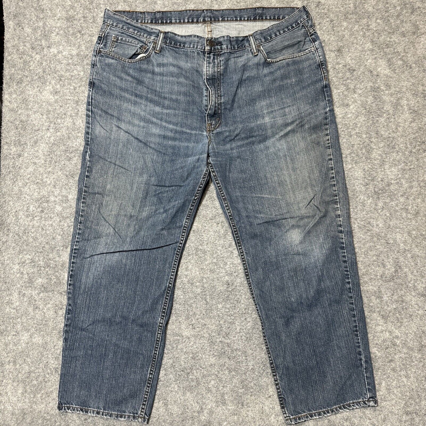 Levi's 550 Relaxed Fit Jeans Mens Size 46x30 Blue Light Wash Denim
