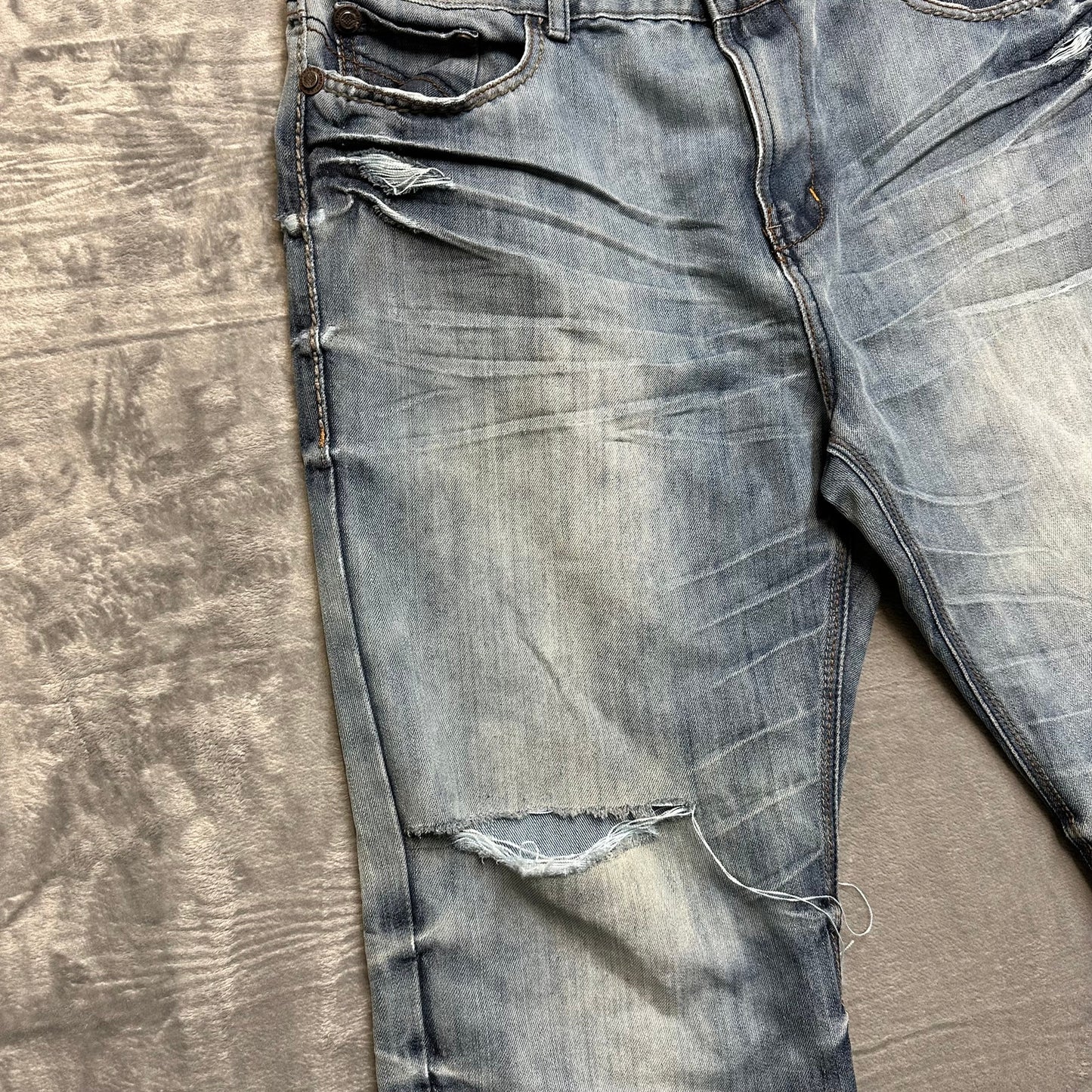 Vintage Ring of Fire Distressed Embroidered Bootcut Jeans Men’s Size 38x30 Blue