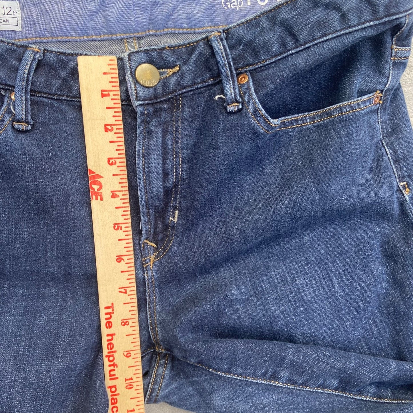 Gap 1969 Women's Long & Lean Straight Jeans Size 31/12R Dark Wash