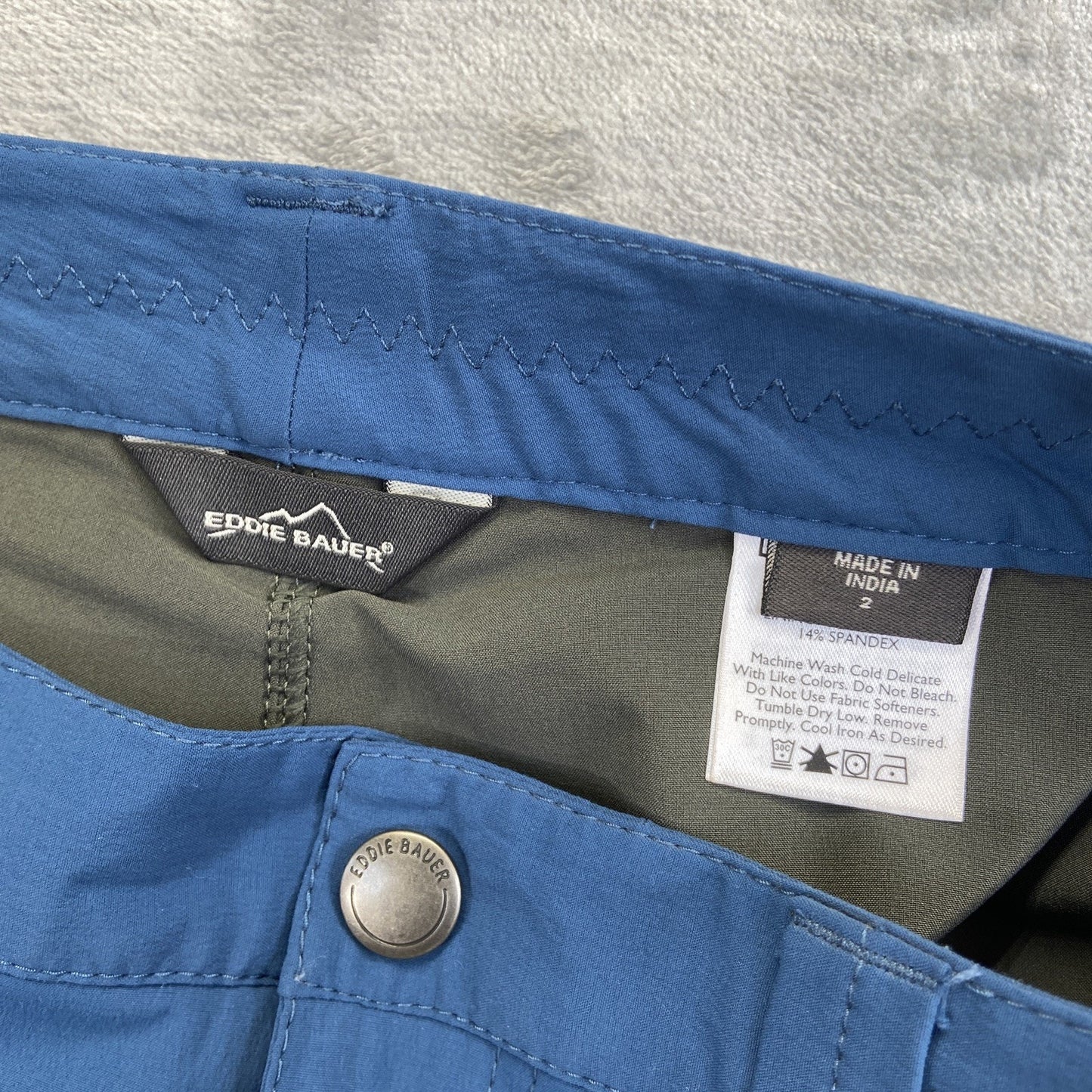 Eddie Bauer Travex Performance Mini Skirt Women's Size 2 Dark Blue Skirt